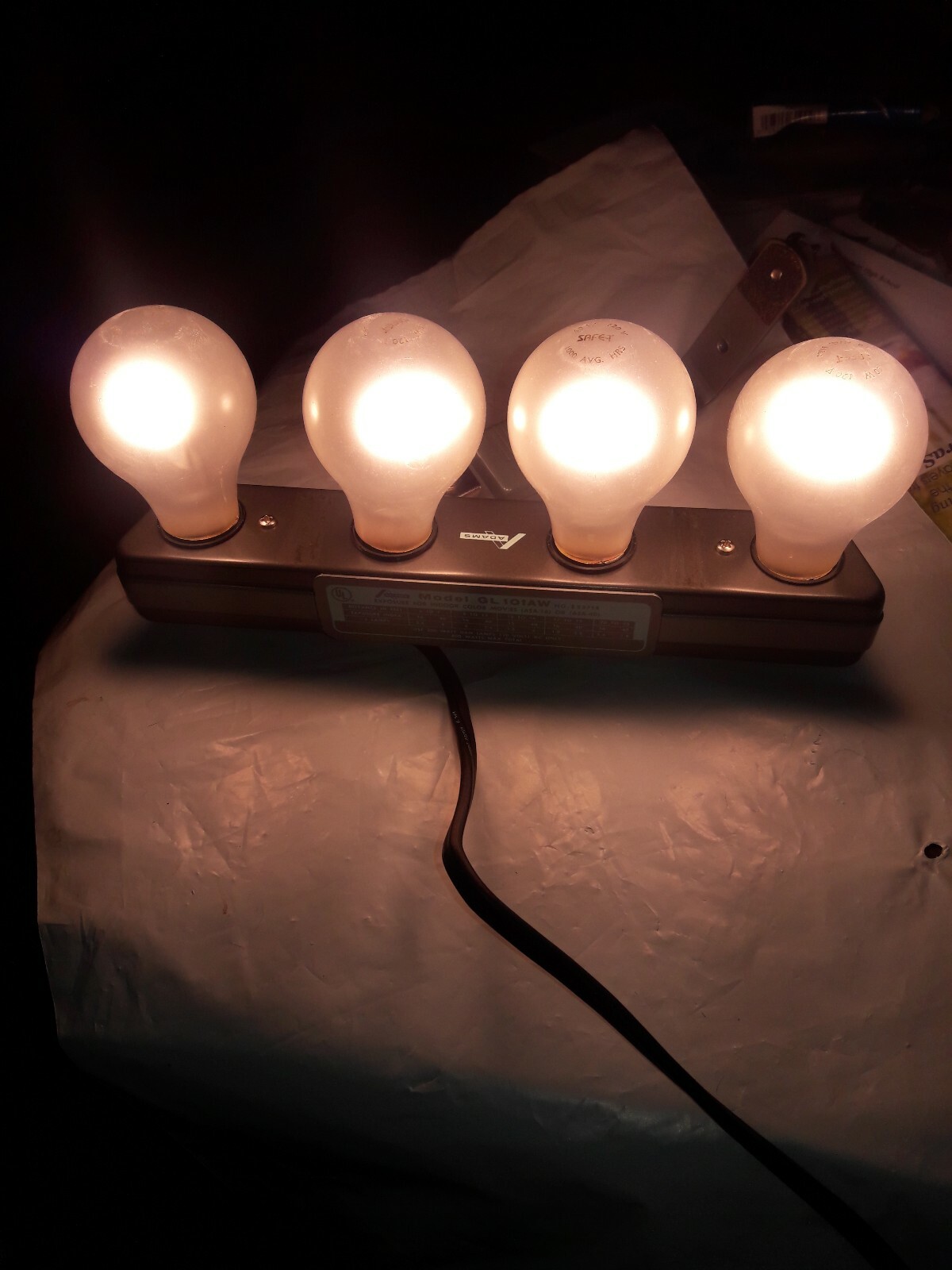 Vintage Adams GL101AW Exposure Light Bar for Indoor Color Movies up to 800 watts