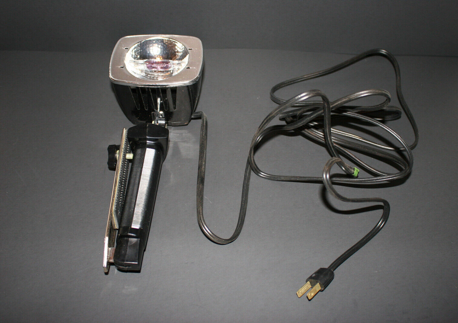 Vintage Sylvania Sun Gun II Movie Light SG- 55 W/ Box & Manual Tested And Works!