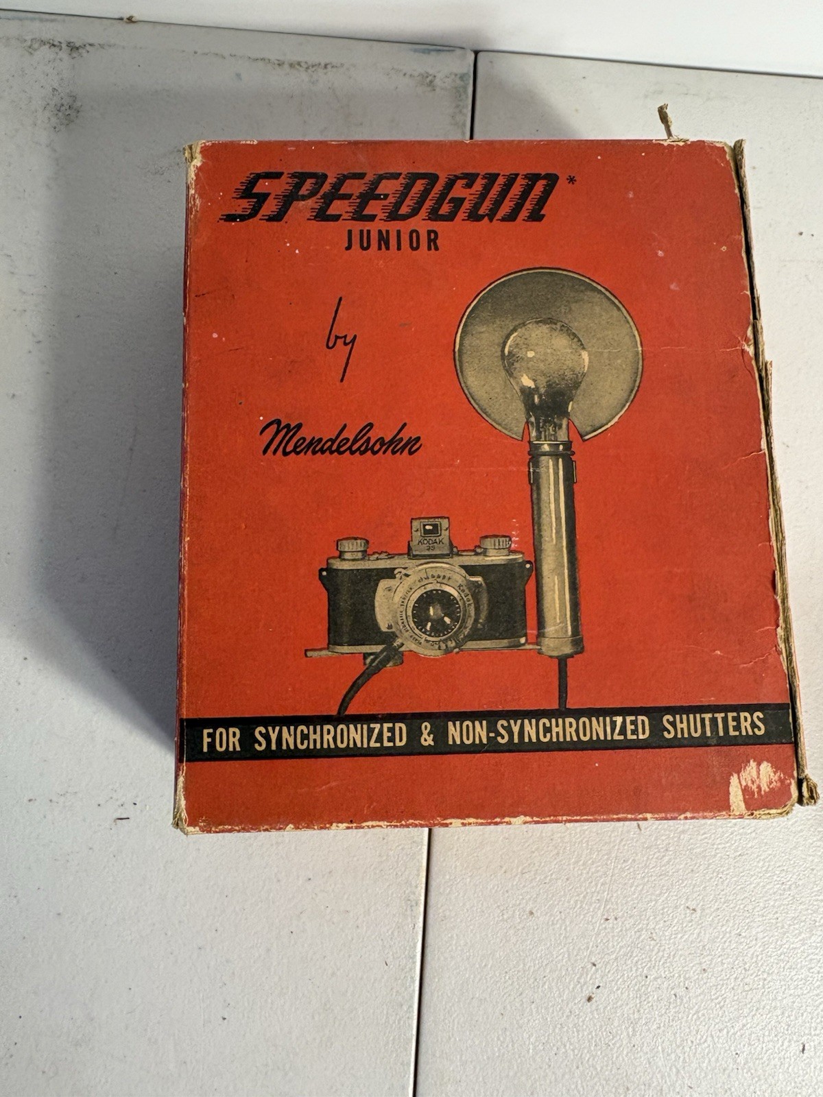 Vintage Mendelsohn Universal Flash Speed Gun Junior With Box (untested)
