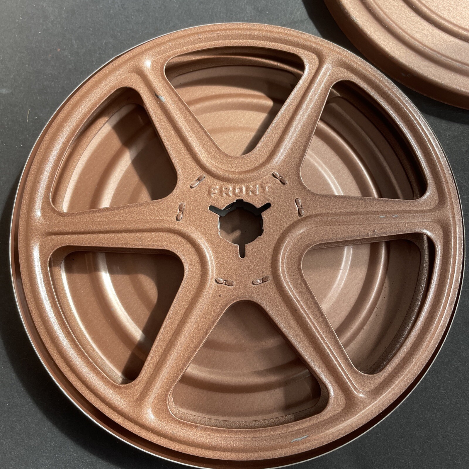 Dual 8mm 400ft (5in) Metal Film Reel and Canister Can