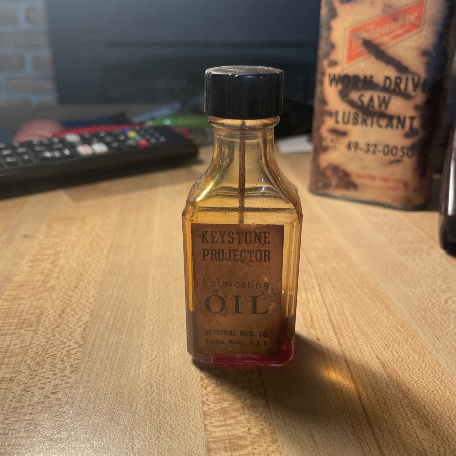 KEYSTONE PROJECTOR LUBRICATING OIL BOTTLE Glass Boston Mass. 1930s