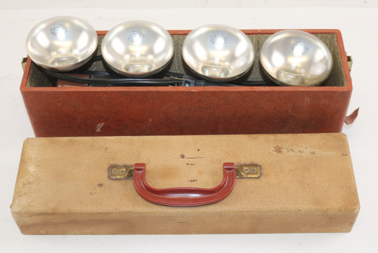 Vintage ACME Lite Mov-E-Lite w/ Case *WORKS GREAT*