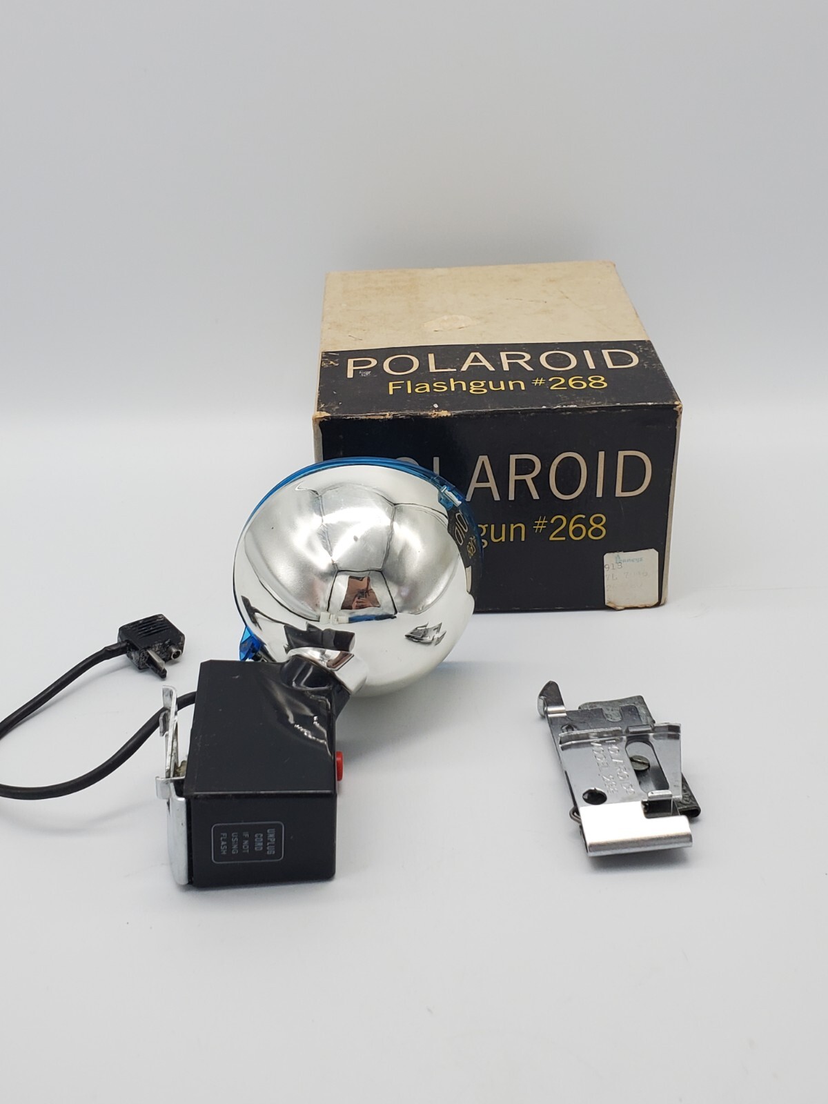 VINTAGE Polaroid Flashgun Flash Gun #268 with Box for Polaroid Cameras