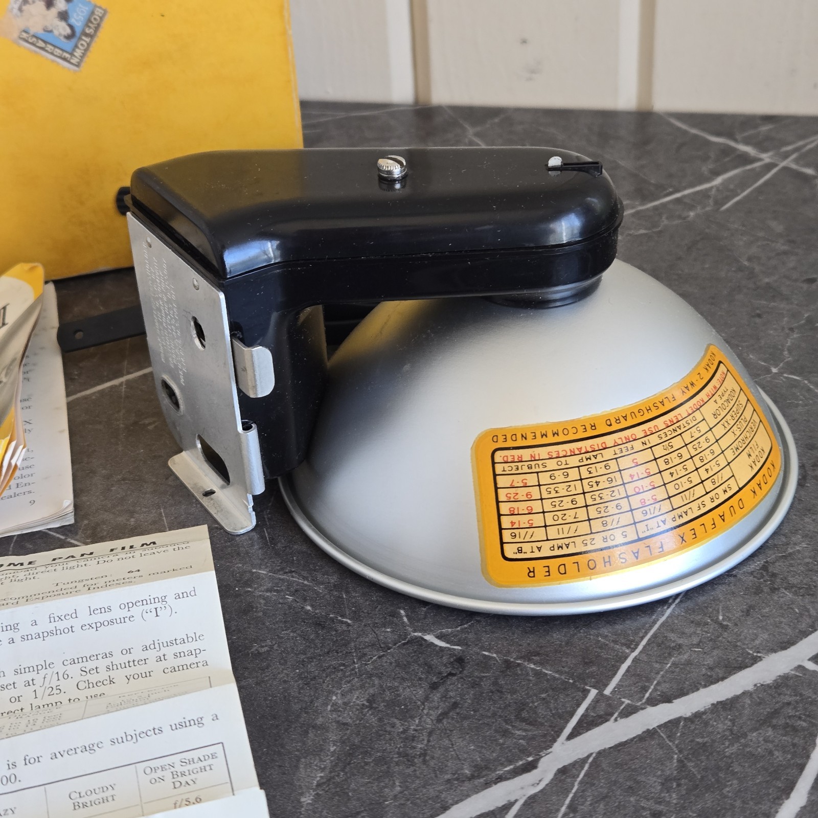 Vtg Kodak Duaflex Flasholder Flash Holder in Original Box w/ bracket & Papers
