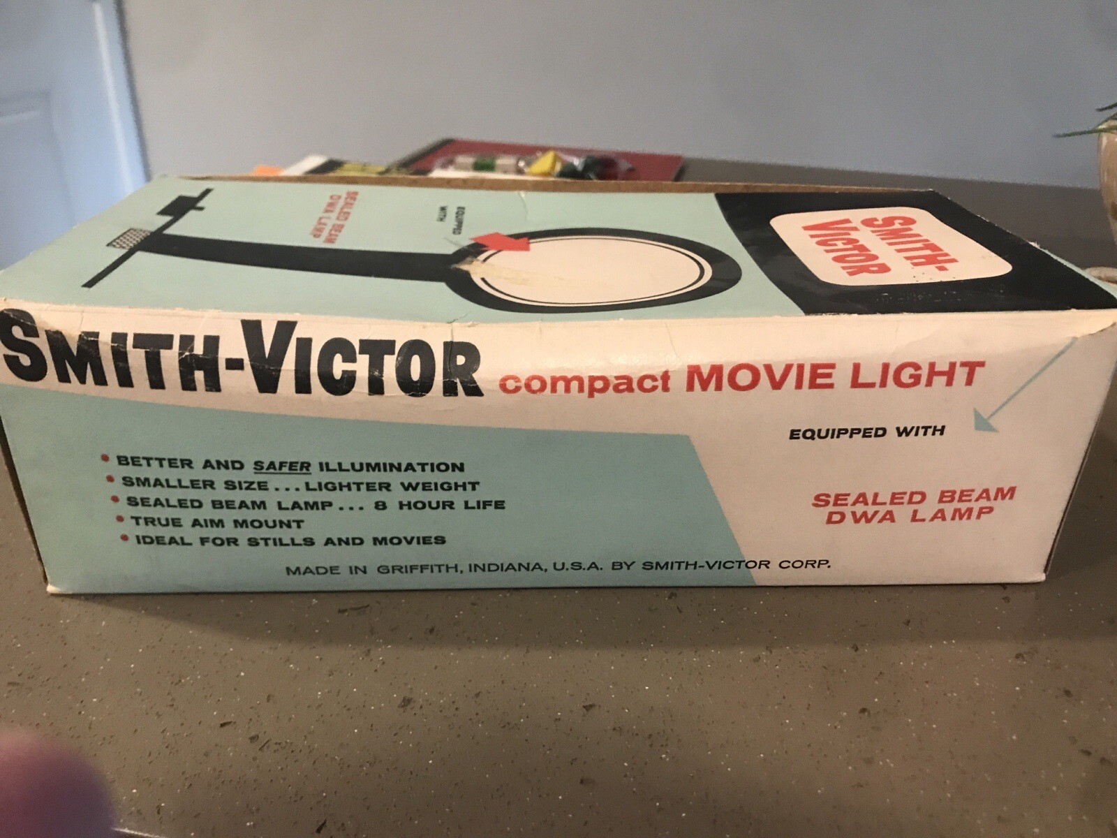 Smith-Victor Model L-5 Compact Movie Light Vintage 1962 Tested Works