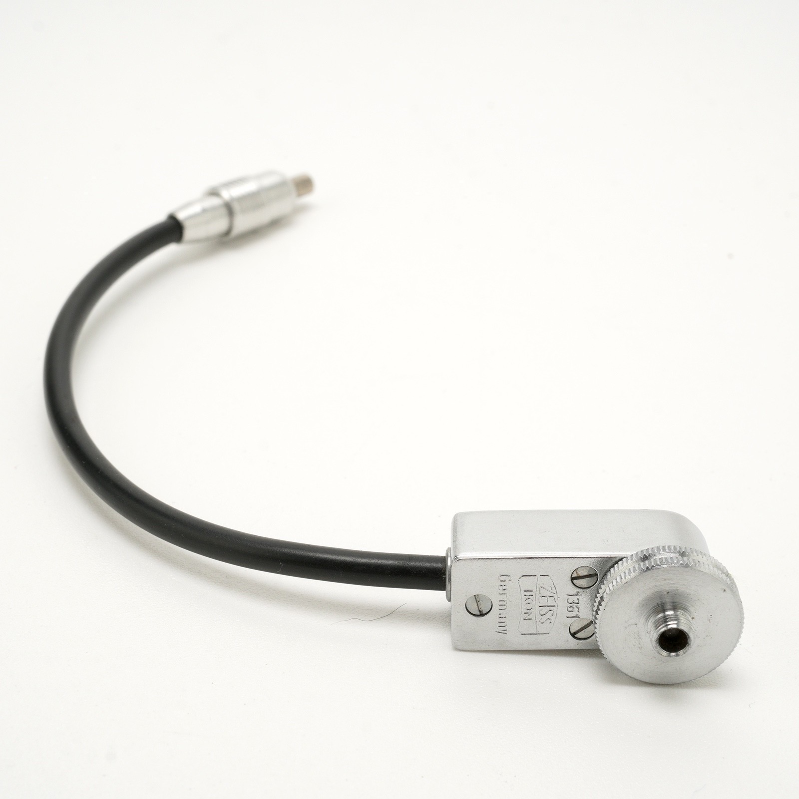 Zeiss Ikon 1361 Flash Sync Cord For Contax Cameras – UNTESTED