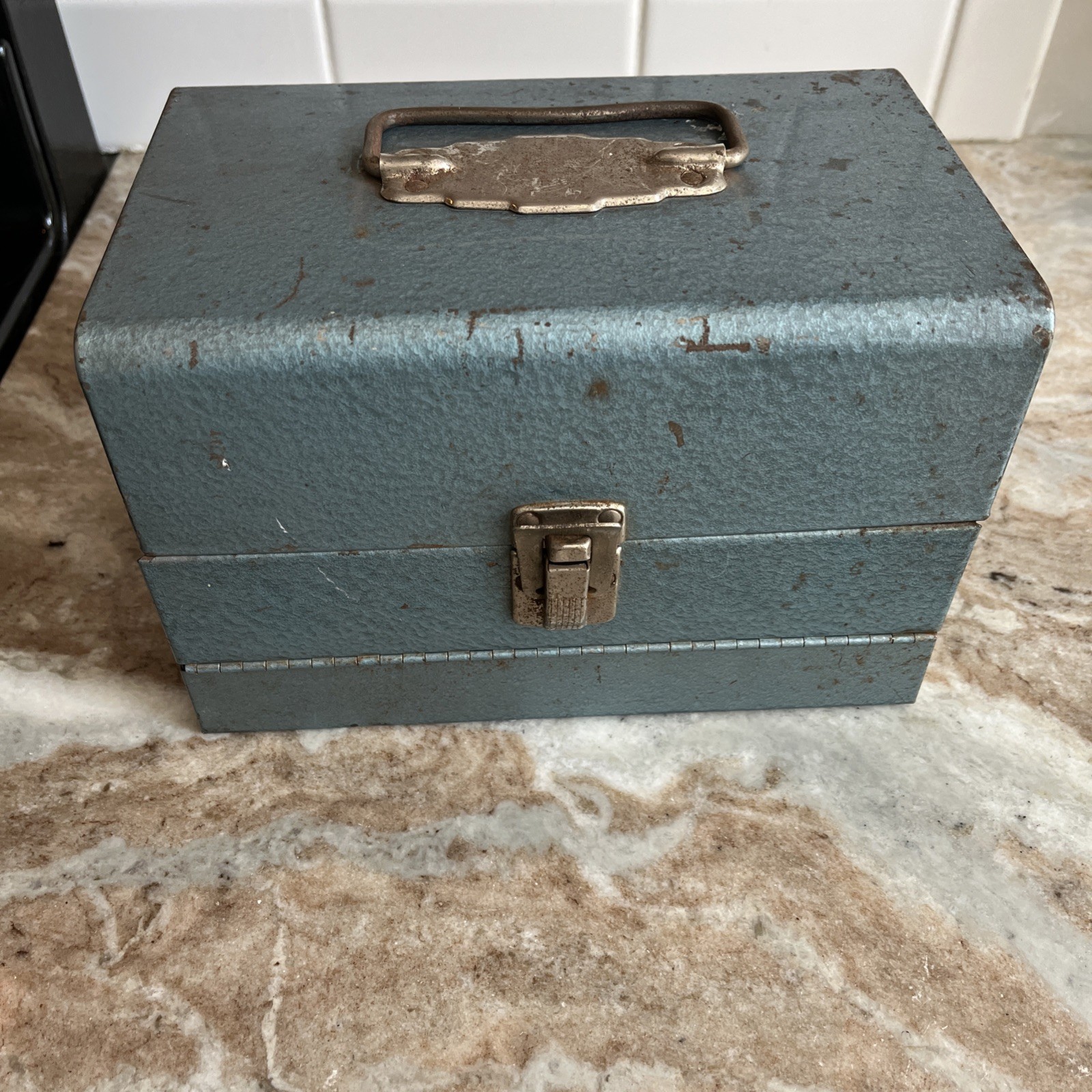Vintage Logan De Luxe Movie Reel Chest Metal 5.5” X 7.5” Grey Blue With Handle