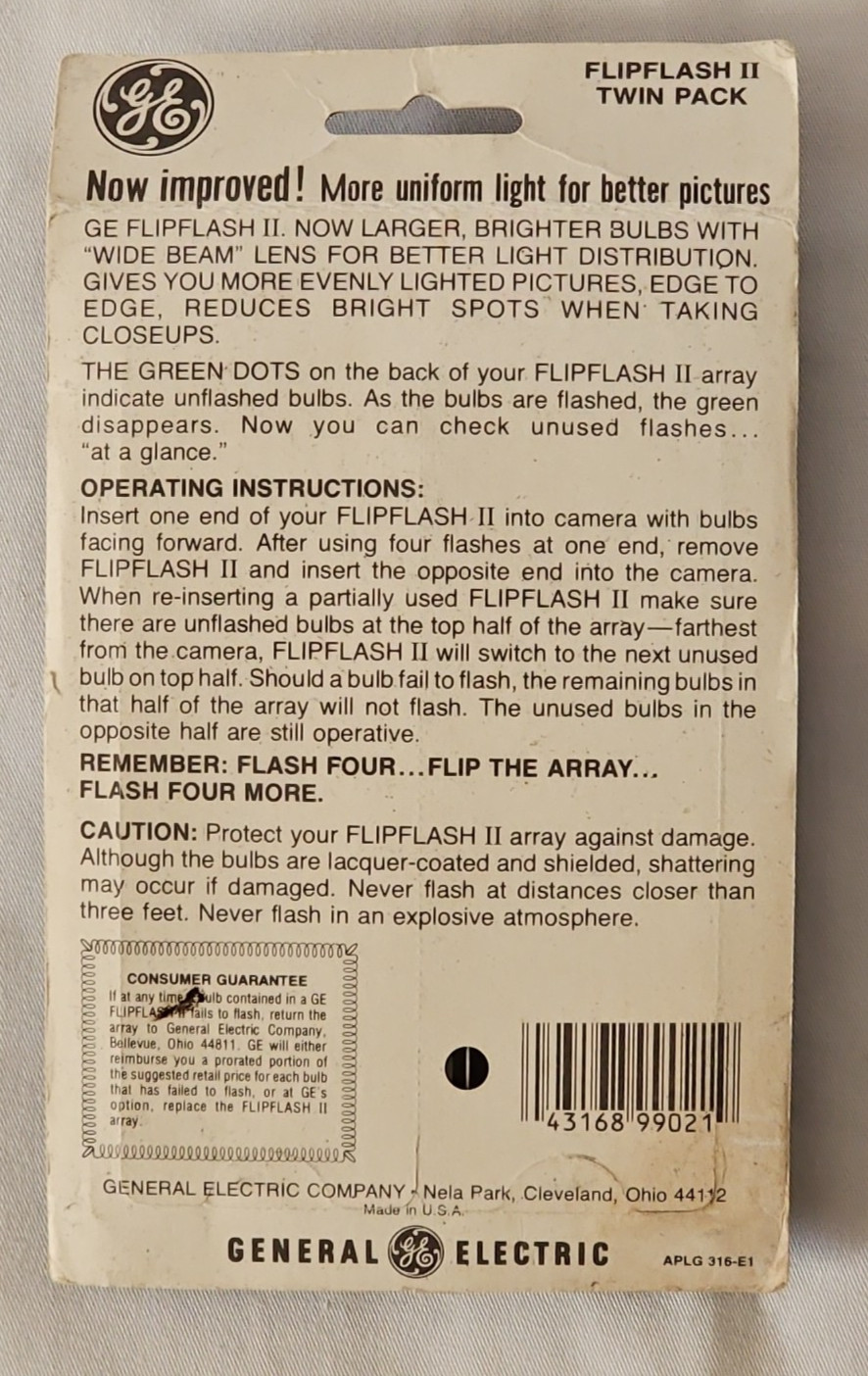 GE Flip Flash II Twin Pack Original Packaging 16 Flashes New Old Stock