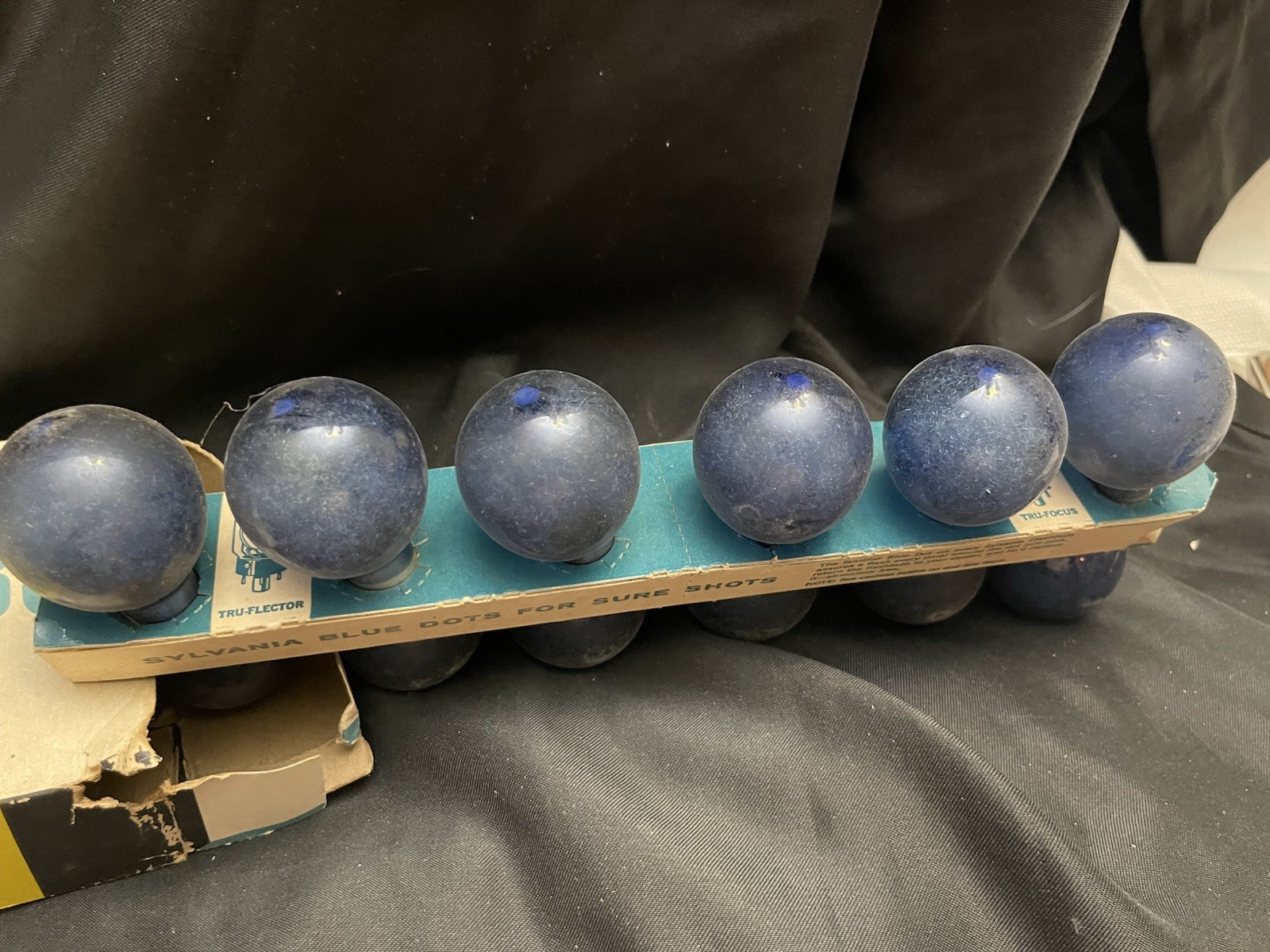 Vintage Sylvania Flashbulbs Blue Dot Press 25B Box w/ Blue Bulbs c1960s