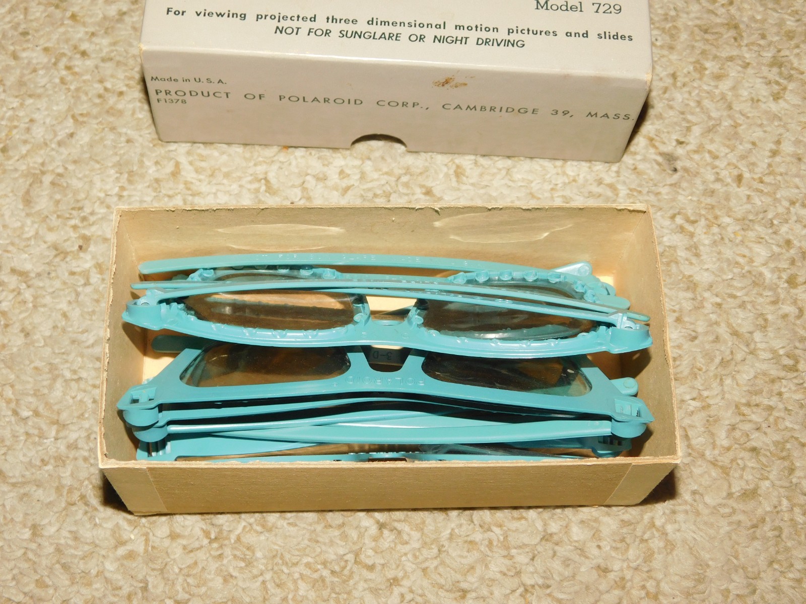 VINTAGE NIB POLAROID 3-D Viewer GLASSES 6 Pairs in Box