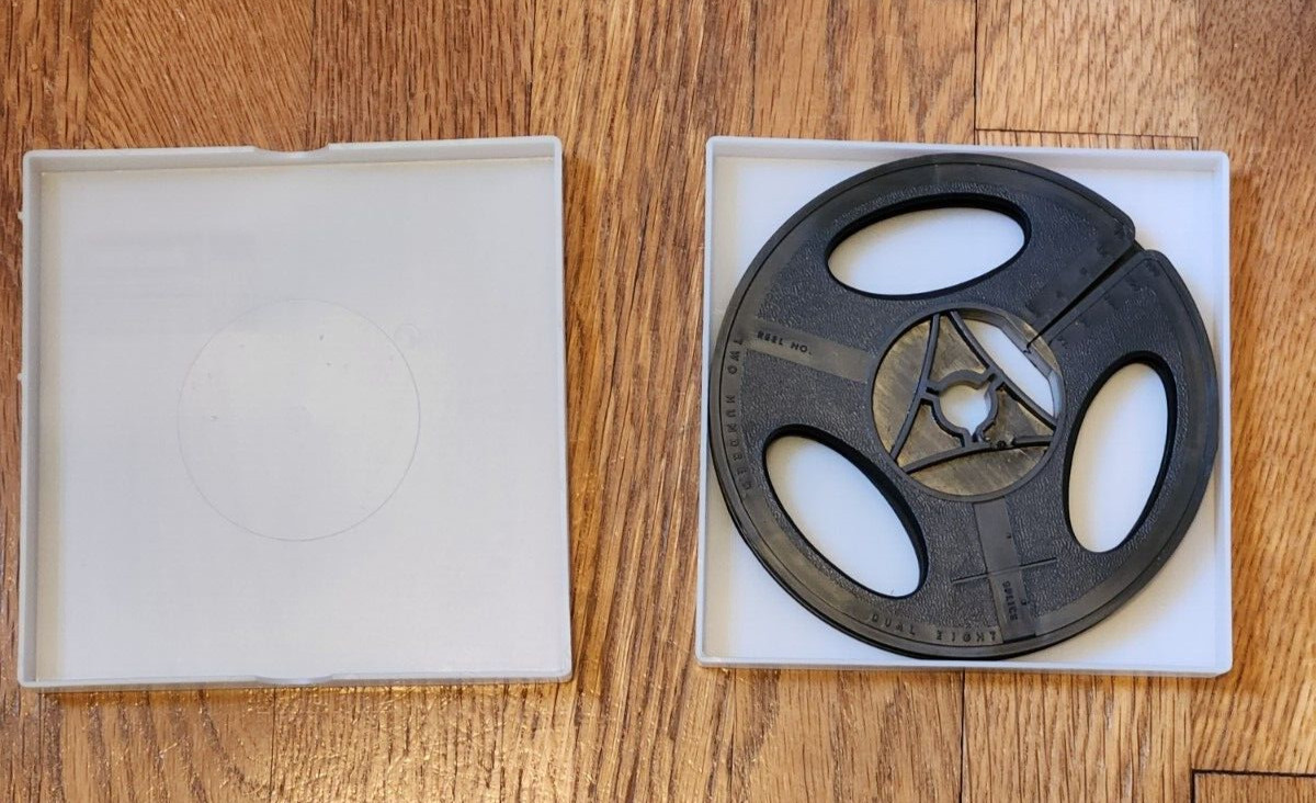 Vintage Baia 200ft Capacity 8mm film reel and Storage Case Movie