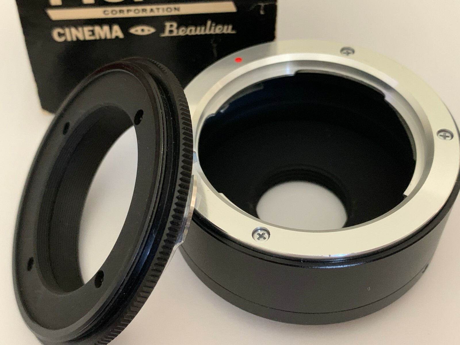 Minolta Adapter to “C” Mount – Box marked “Hervic, Beaulieu, 01-918