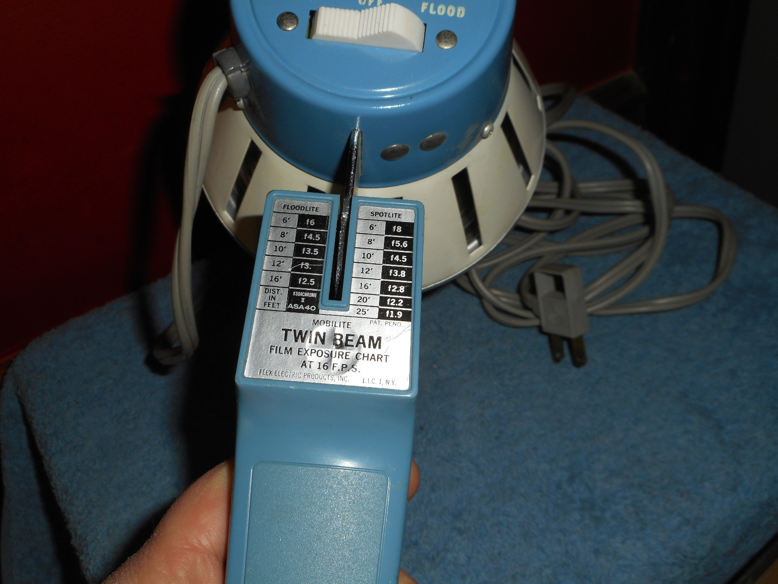 SYLVANIA MOBILITE Twin Beam Tilting SPOT FLOOD LIGHT #3400 Zoom Lamp in Box