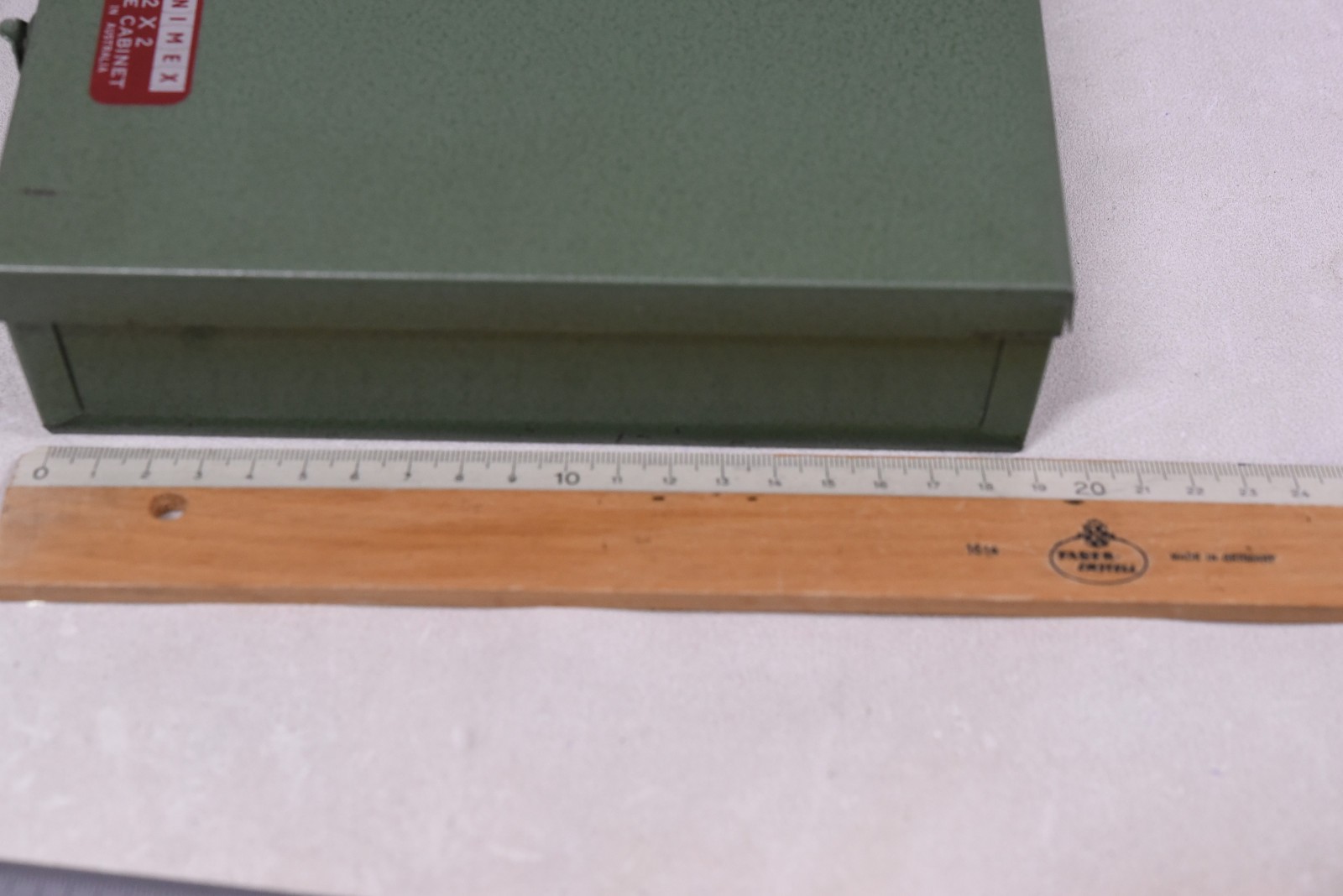 Hanimex Metal Storage Carry Case for 150 35mm Film Slide’s – Vintage Australia