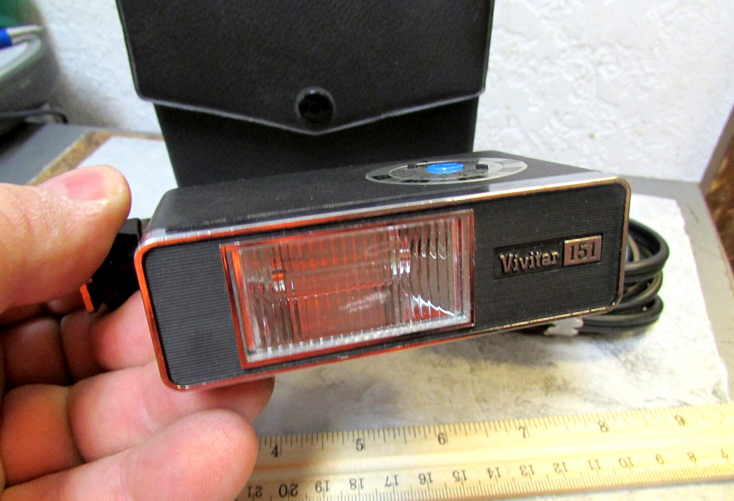 Vintage Vivitar 151 camera flash, cord, original box & instructions, untested