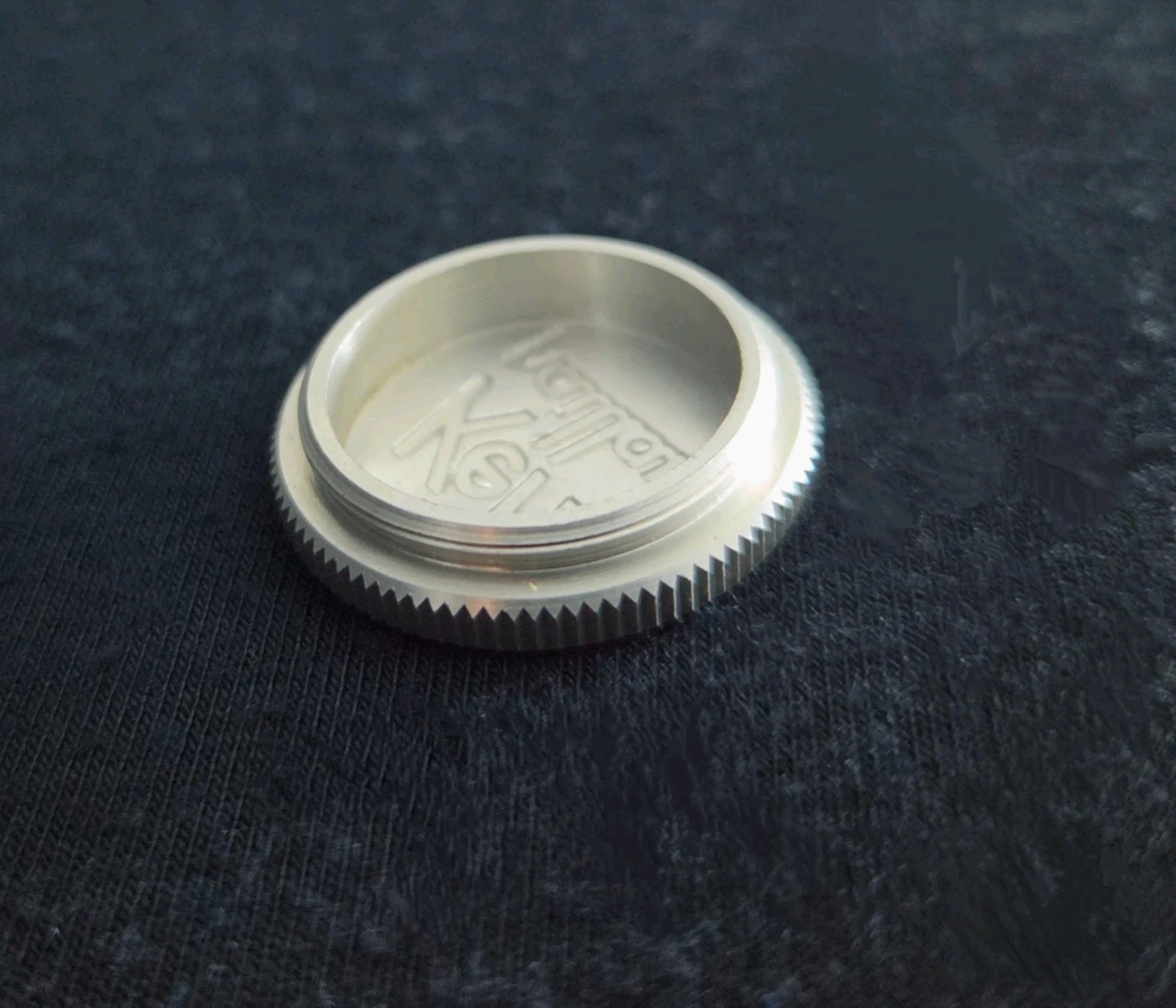 Lot of 5 Vintage 22mm Screw-In Metal Lens Caps SOM Berthiot & Kern Paillard…