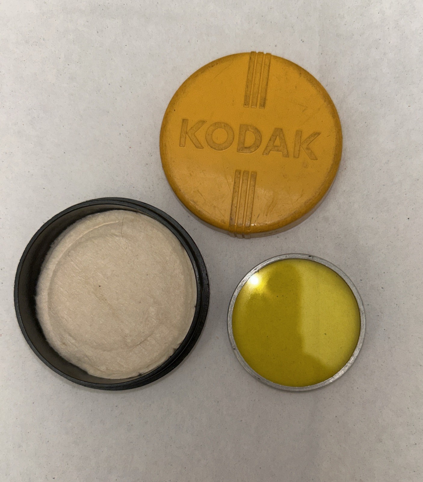 Vtg Kodak Wratten Aero 2 Series VI 6 Filter Yellow w/ Case
