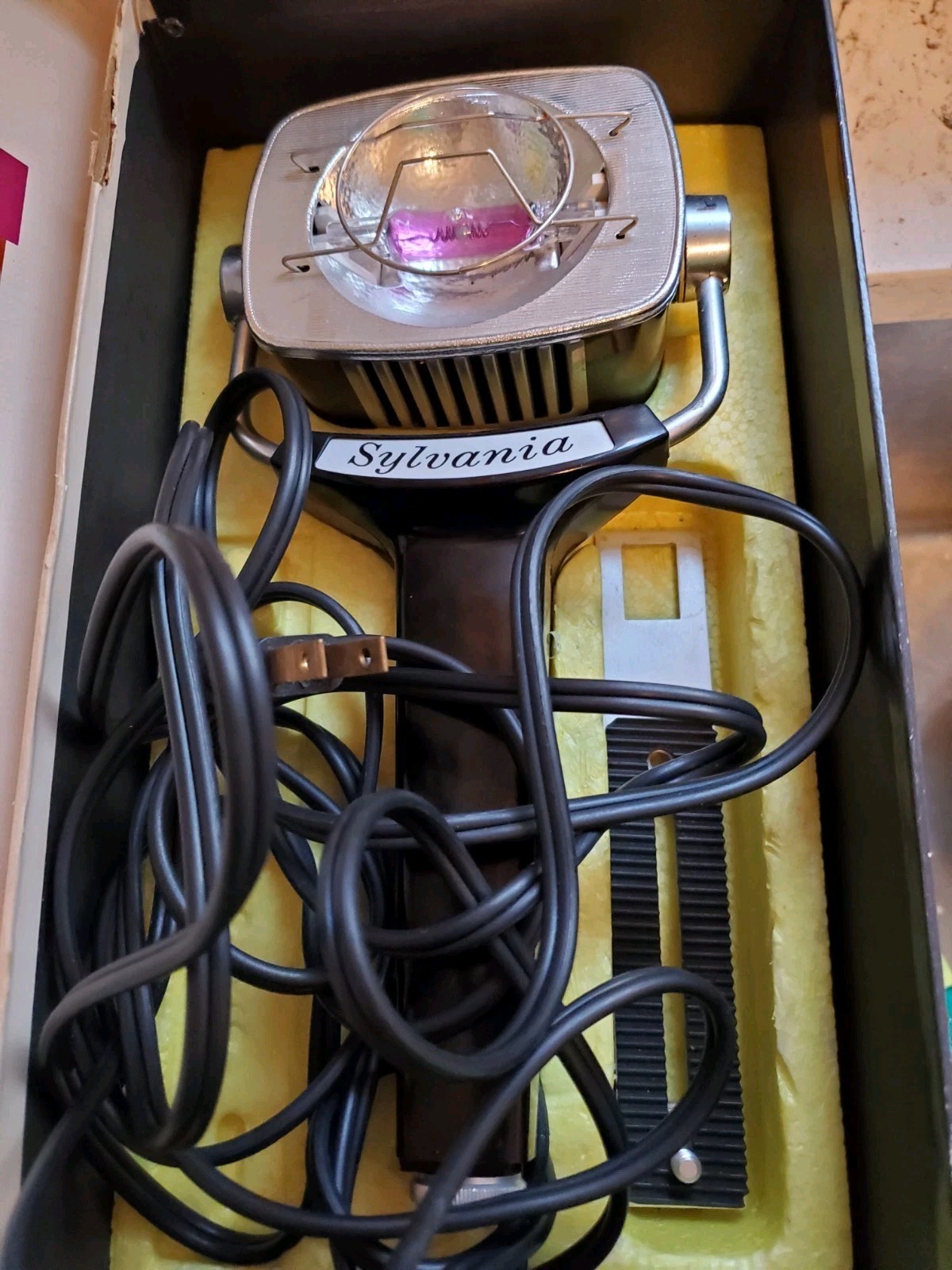 Vintage 1960’s Sylvania Sun Gun Movie Camera Light SG-50 Complete Working