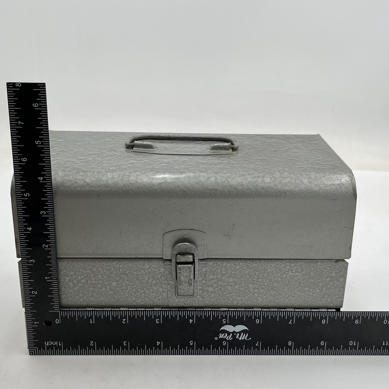 VTG Metal 8mm Movie Film Reel Can Storage Box Slotted 13 Slots For 5″ Reel Cans