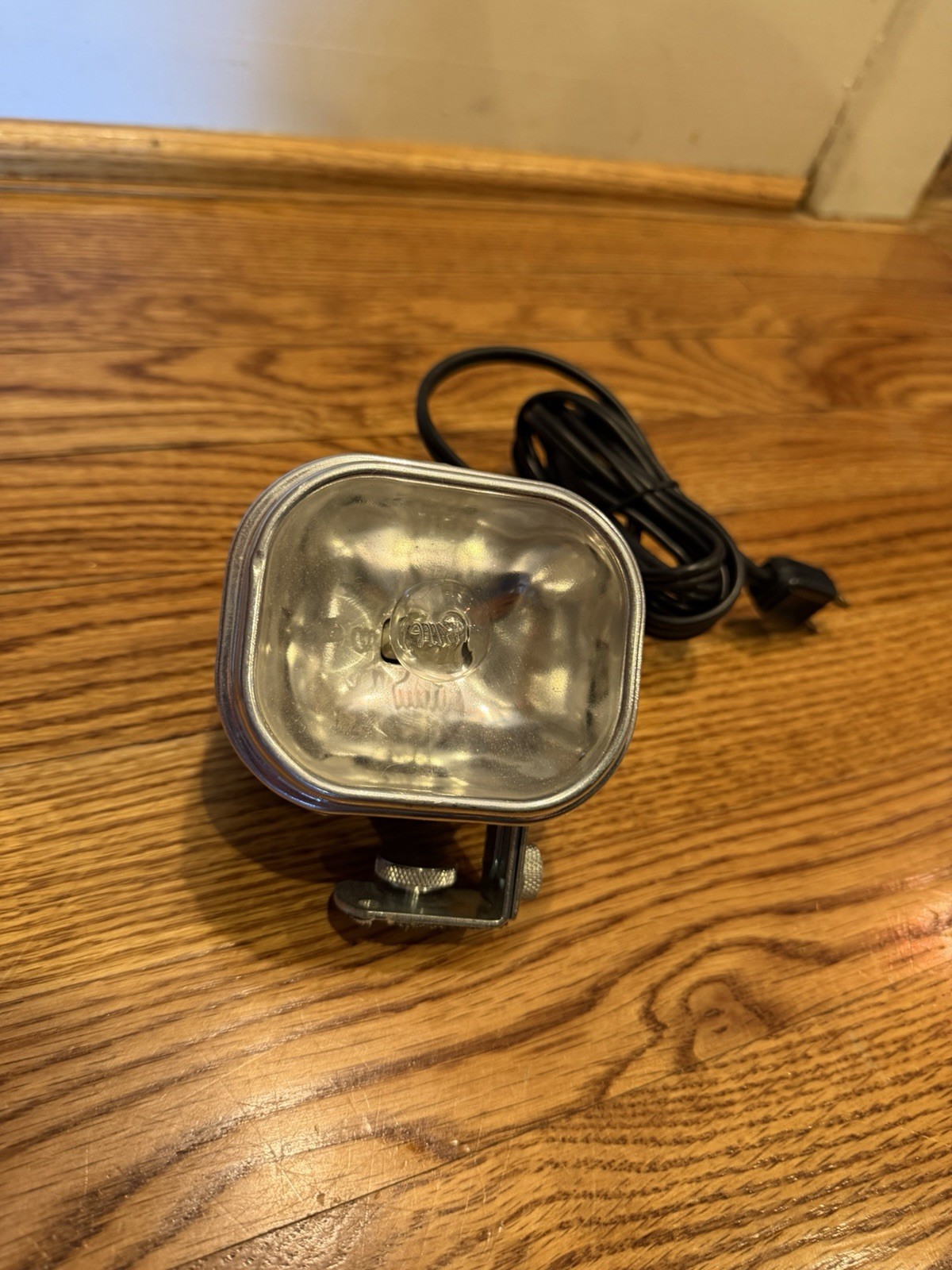 Vintage Cameralite Super 8 Movie Camera Light Type DVY 120V 650W Collectible