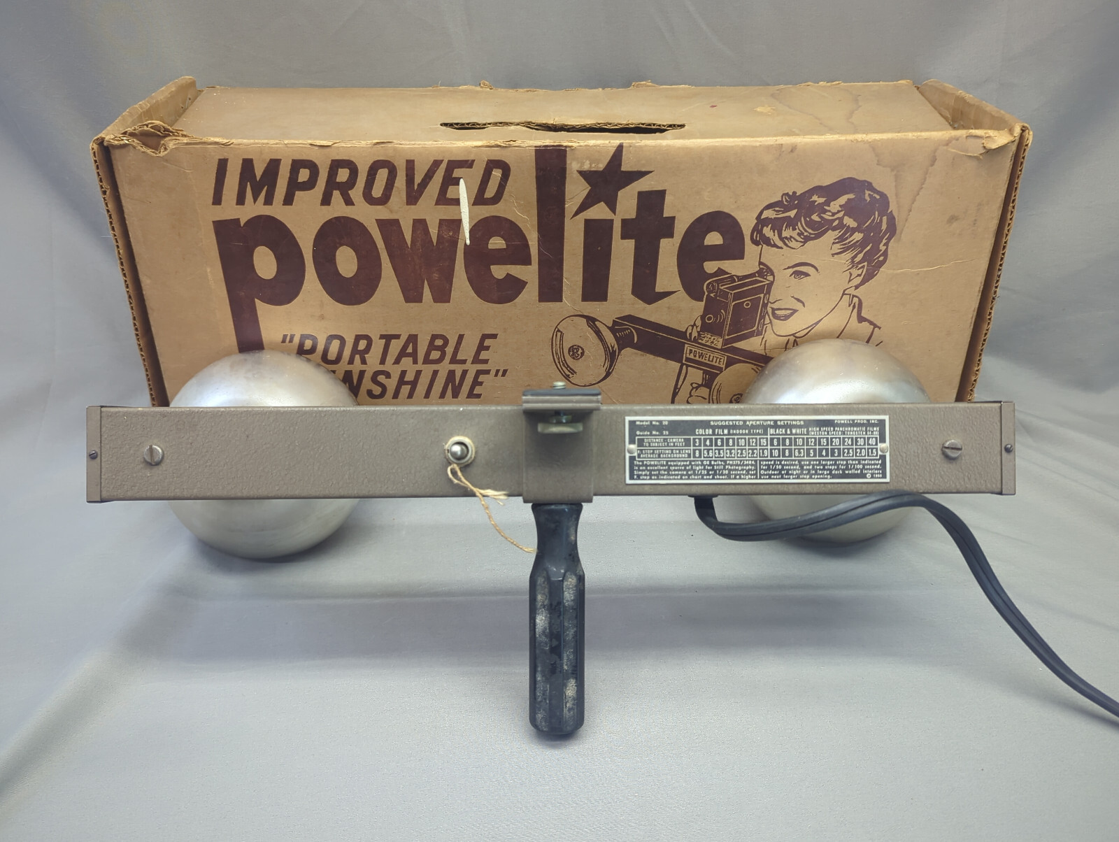 Vintage Powelite Jr 2 Lamp Movie Light Bar w Handle – Tested – Powell Products