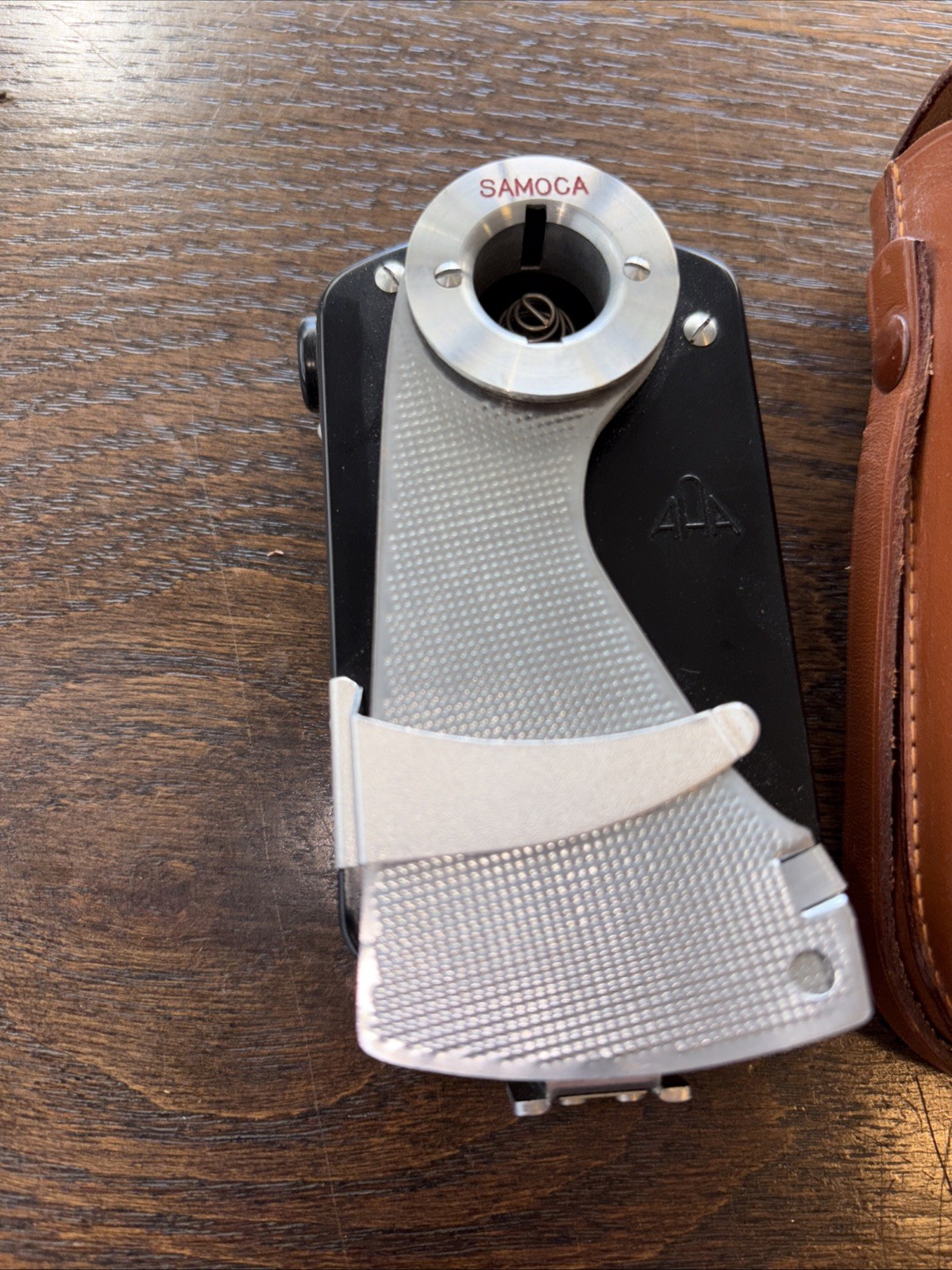 Vintage Samoca Flash Gun Fan Shade made In Japan With Case