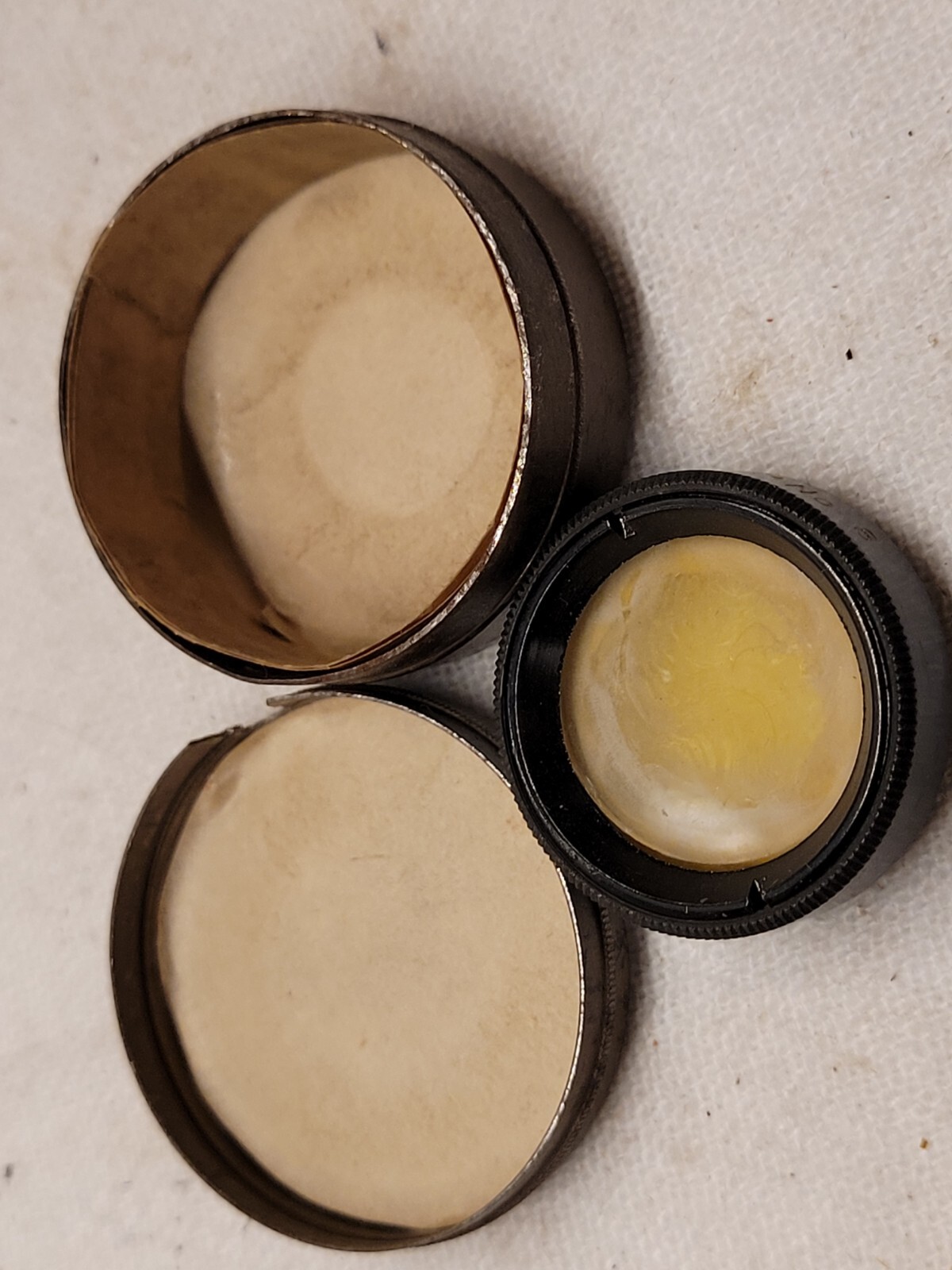 KODAK COLOR FILTER EASTMAN KODAK CO ROCHESTER NY VINTAGE CAMERA FILTER 8 TIN