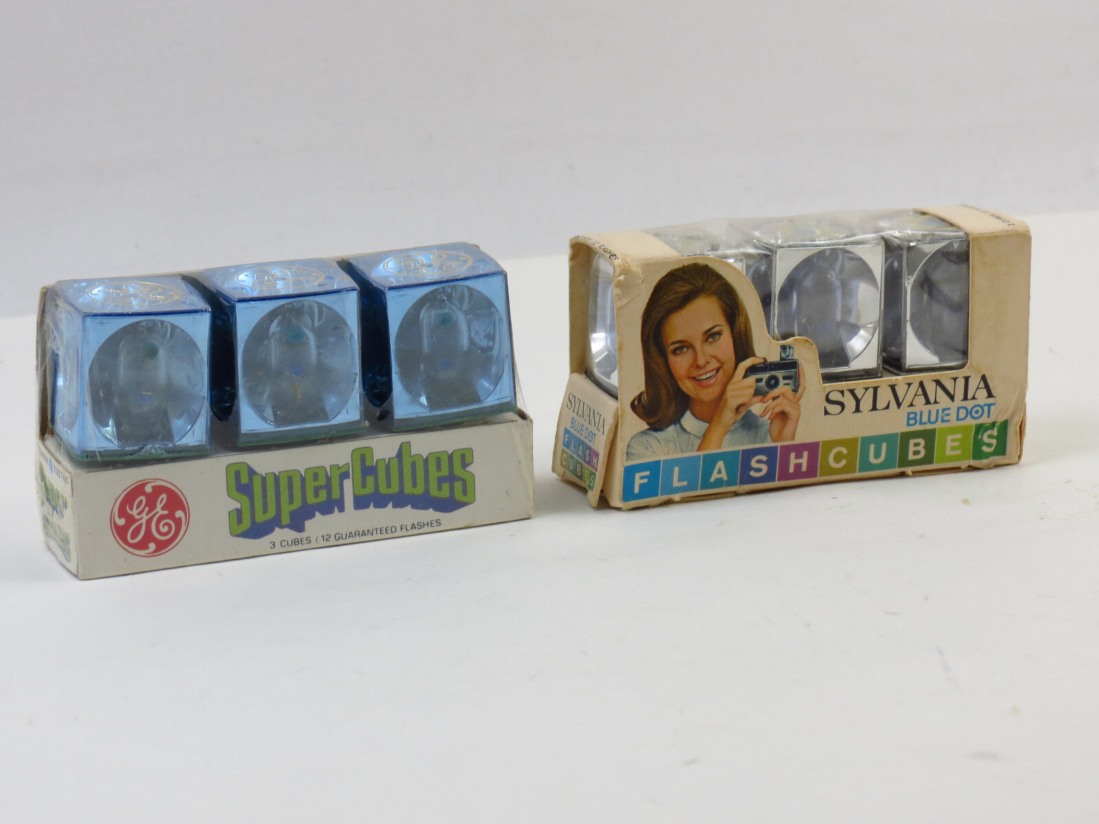 Sylvania Blue Dot & GE Super Cubes Camera Flash Cubes, 6 Cubes for 24 Flashes