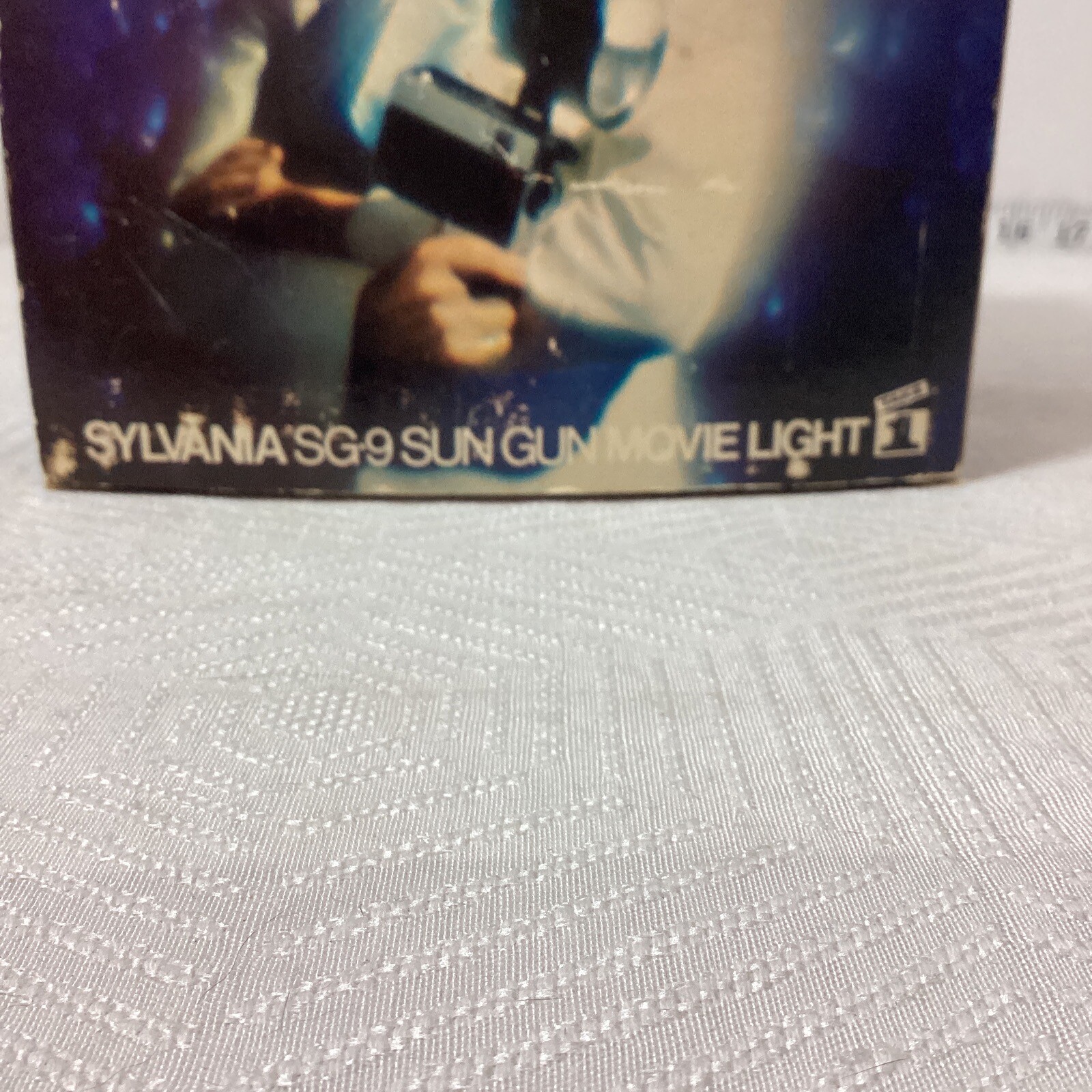 Sylvania Sun Gun Movie Light Vintage SG-9 Open Box