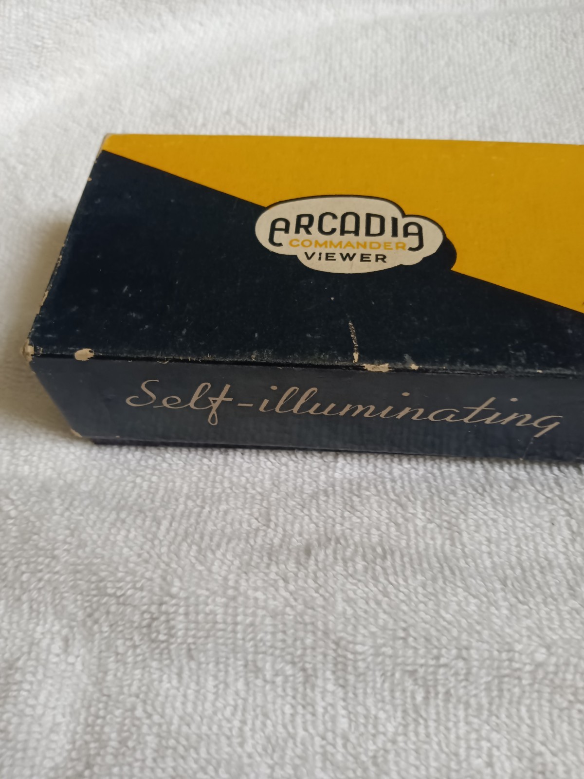 Commander Pocket Size Self Light Viewer