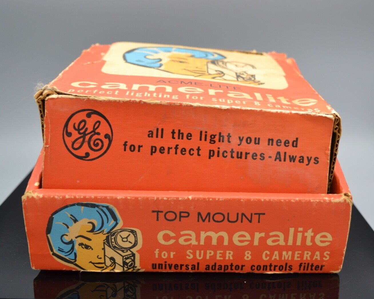 Acme-Lite Cameralite by GE Top Mount light for Super 8 Cameras