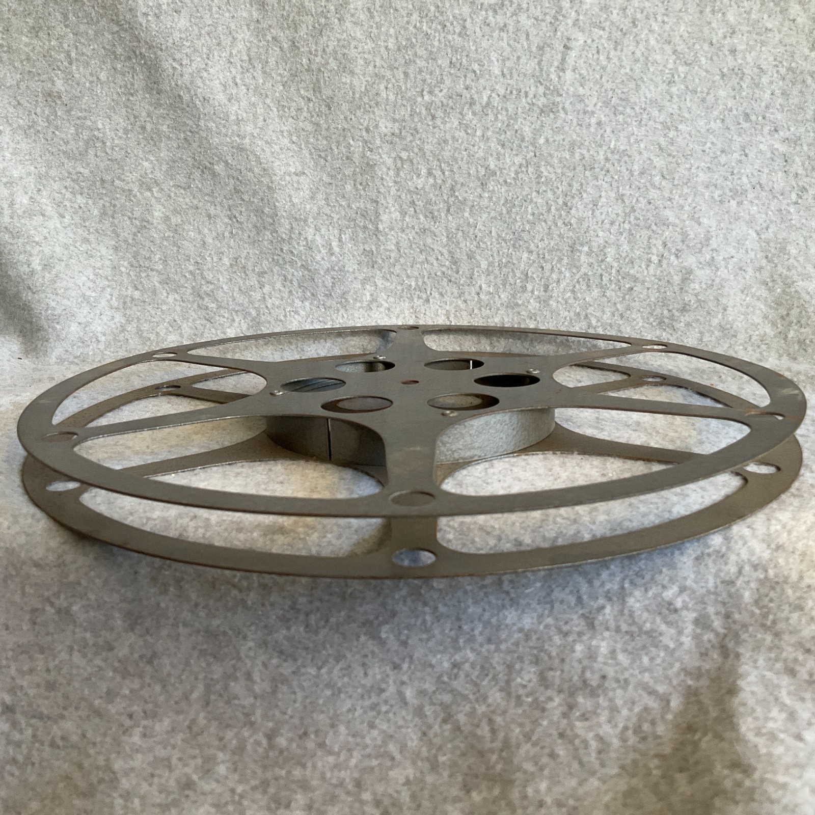 Vintage 16 MM Open Metal Film Reel 12 1/4″ x 3/4″ Compco Bros. Chicago USA