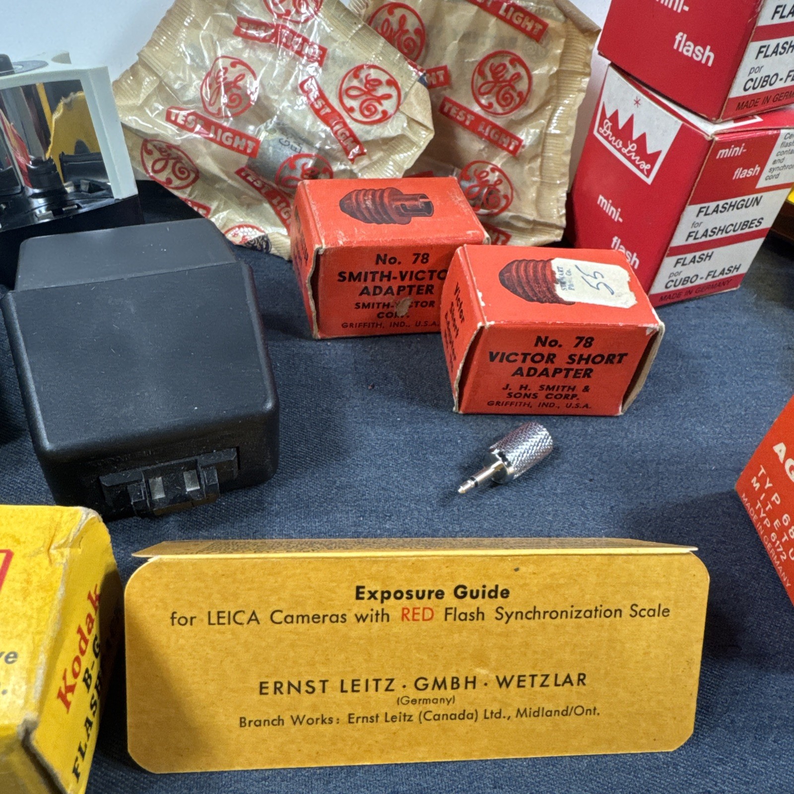 Camera Flash Accesory Lot – Kodak Agfa Rowi Duolux Heiland – New Old Stock NOS