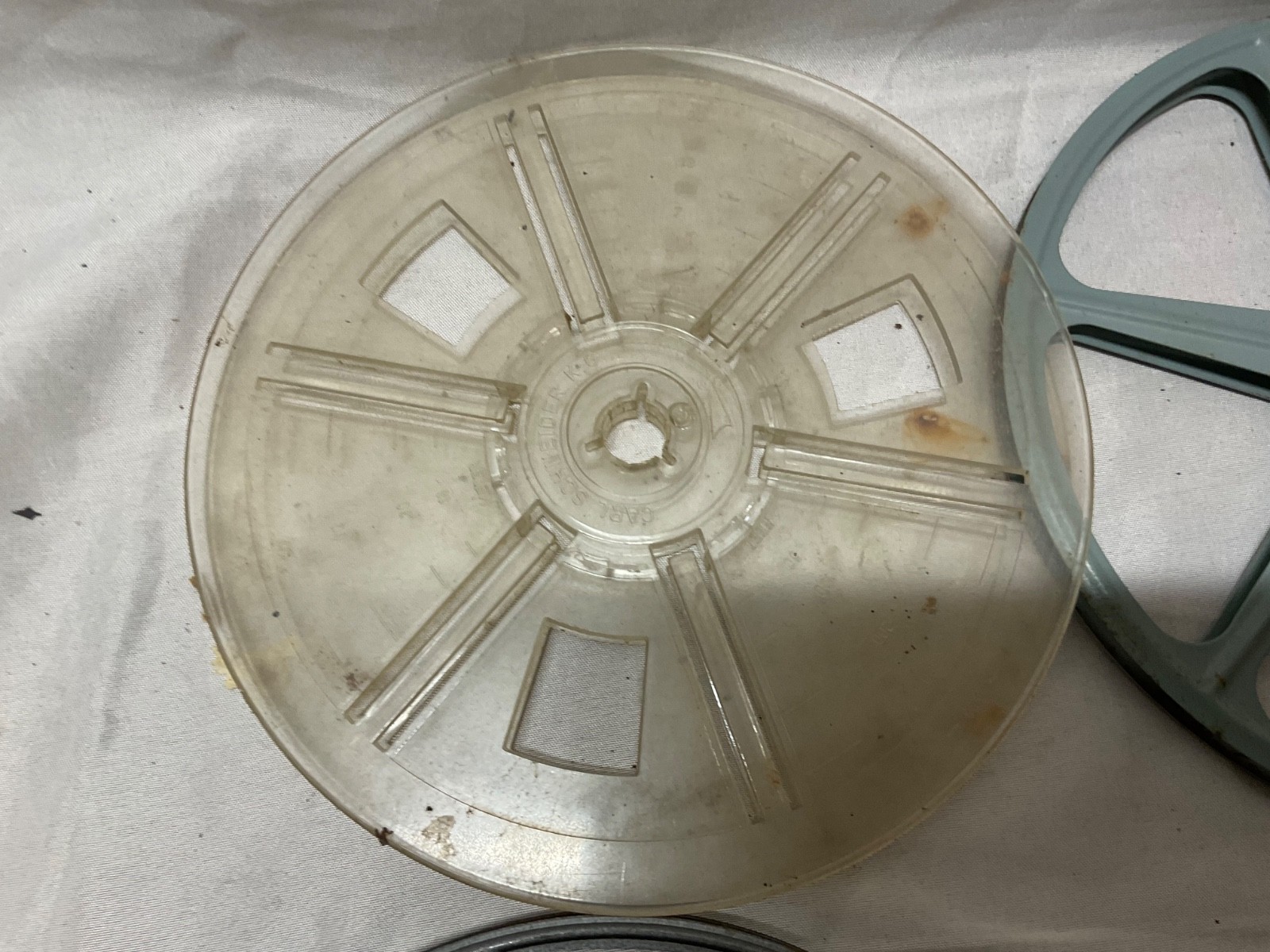 Empty 8mm Film 7″ and 3.”Take Up Reels