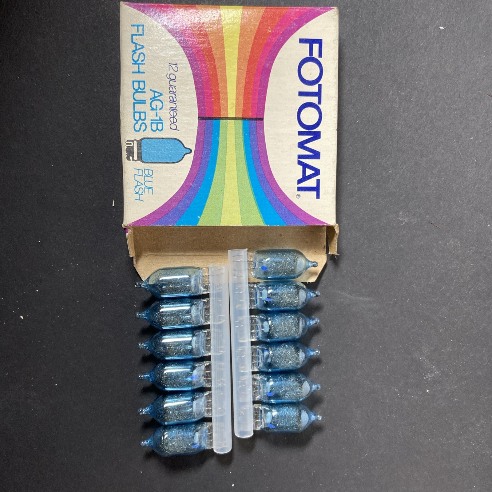Lot Of Vtg AG1B Flash Bulbs Retro Photography Polaroid Kodak Blue + White