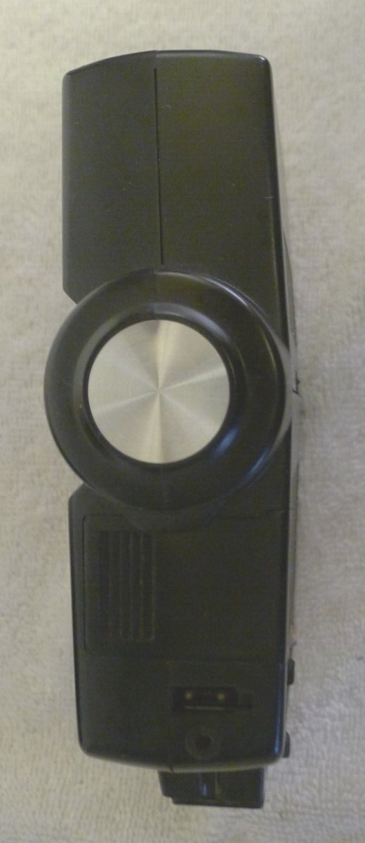 Vivitar Auto Thyristor 272 Shoe Mount Camera Flash with Case & Manual -TESTED