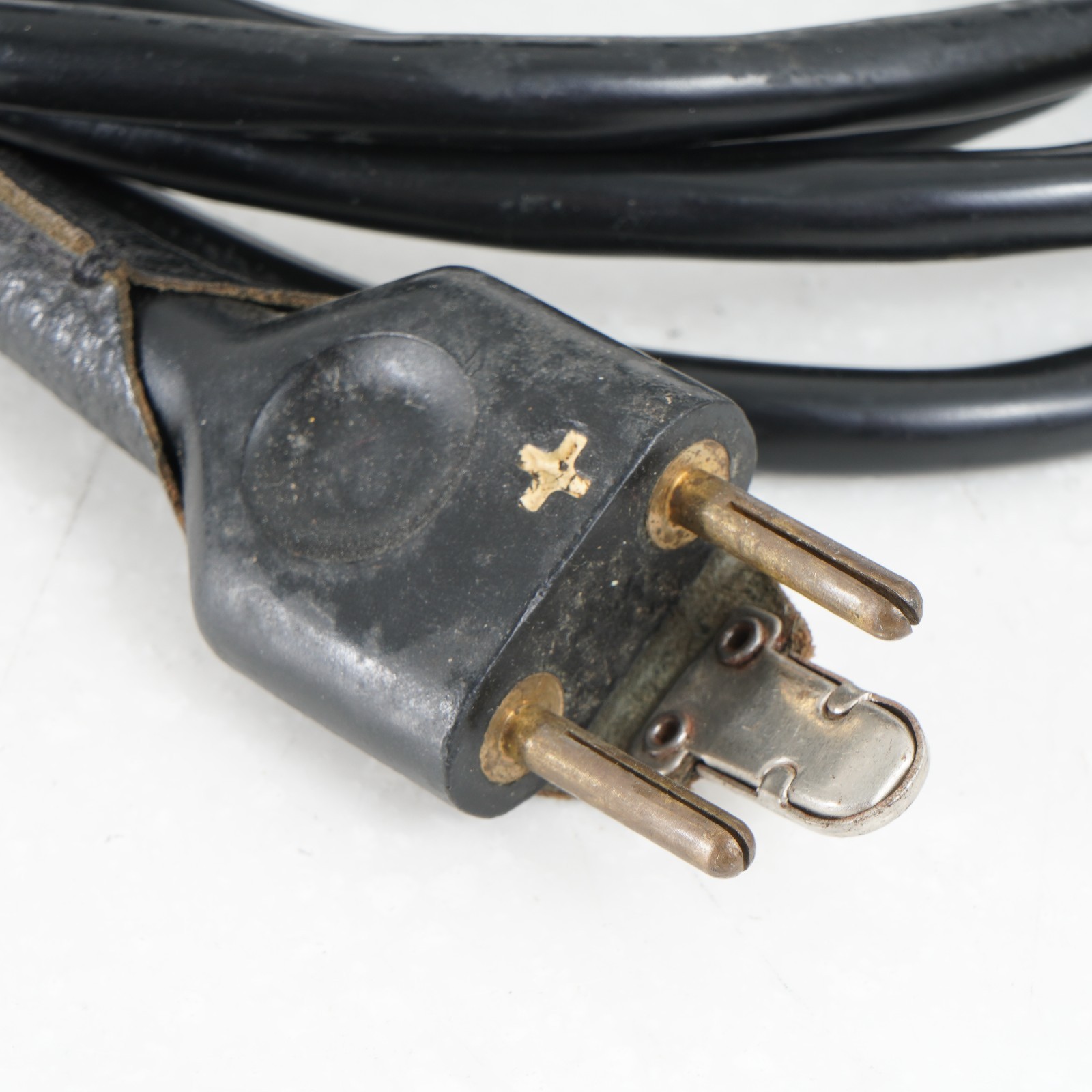 :ARRI Genuine Arriflex 16 Power Cable / 2-Prong (Small Connector)