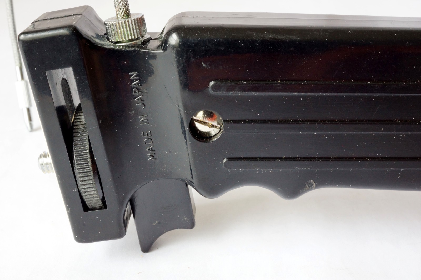 ASTRANAR CAMERA PISTOL GRIP W/ARMORED FLEXIBLE CABLE RELEASE Good Working Order