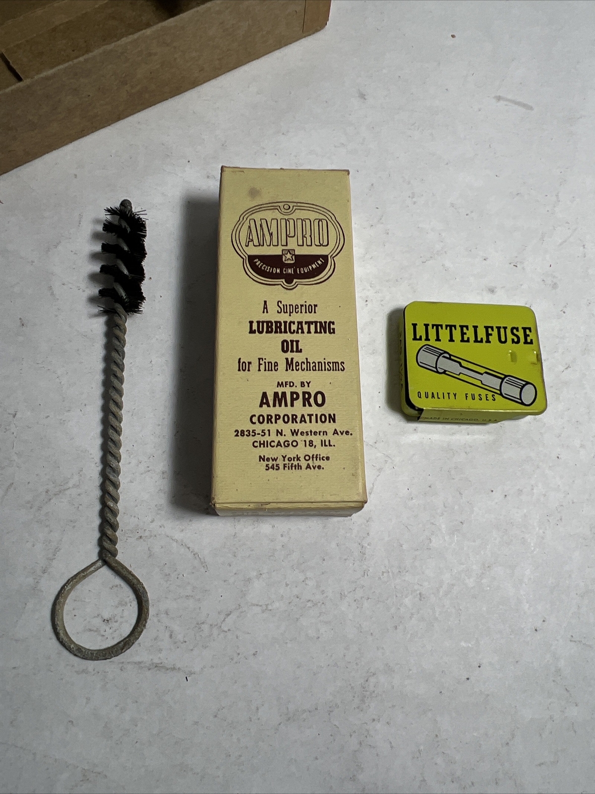 AMPRO Stylist Projector Accessory Kit: 1 Bottle Amproil, 5 Fuses, 1 Brush w/Box