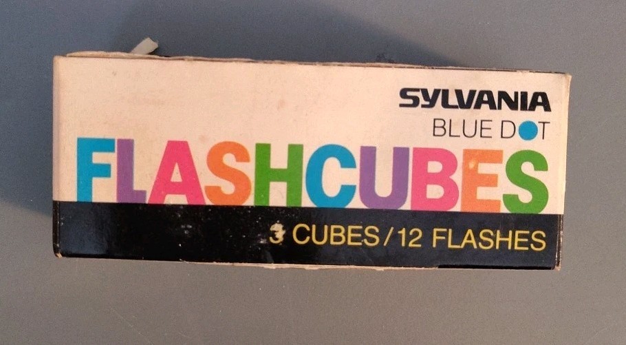 Vintage Sylvania Blue Dot Flashcubes New Old Stock