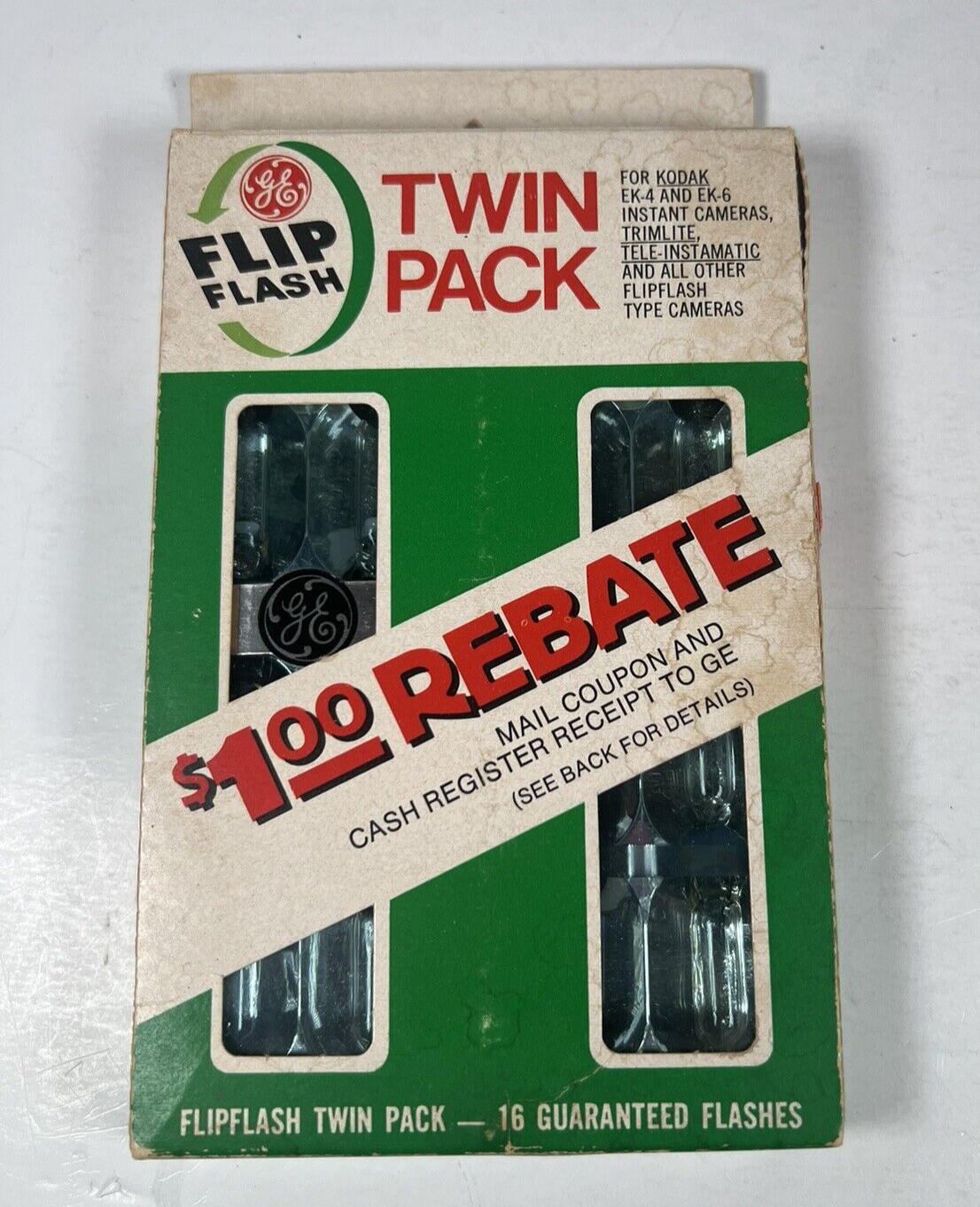 Vintage GE Flip Flash Twin Pack Original Packaging 16 Flashes Green Dot NOS