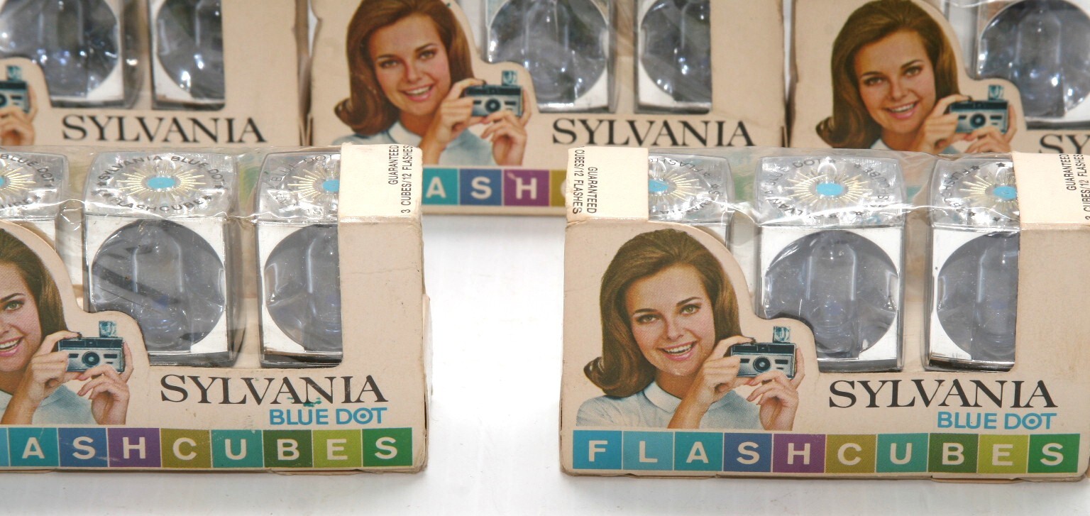 Sylvania Blue Dot Flashcubes 5 Boxes of 3 Cubes Each Total 60 Flashes Vintage