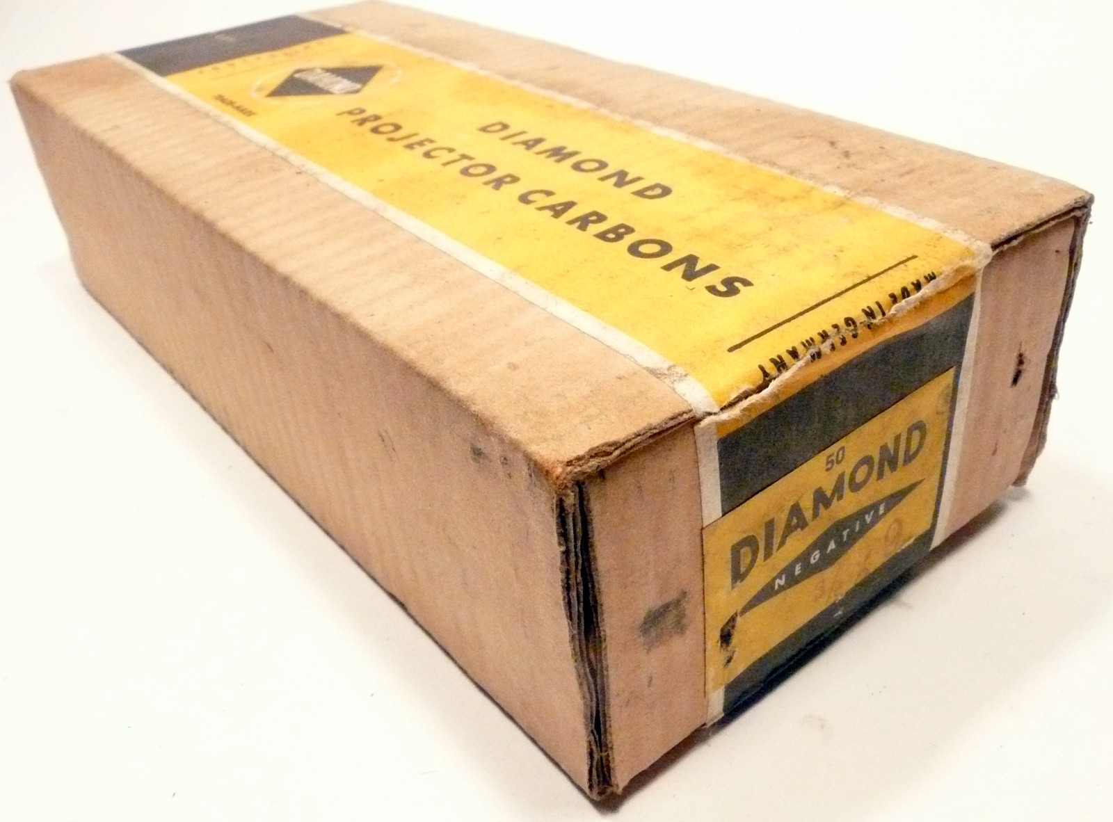 CARBON ARC RODS for 35mm FILM PROJECTION – 1 BOX of 10mm x 9″ DIAMOND NEGATIVE