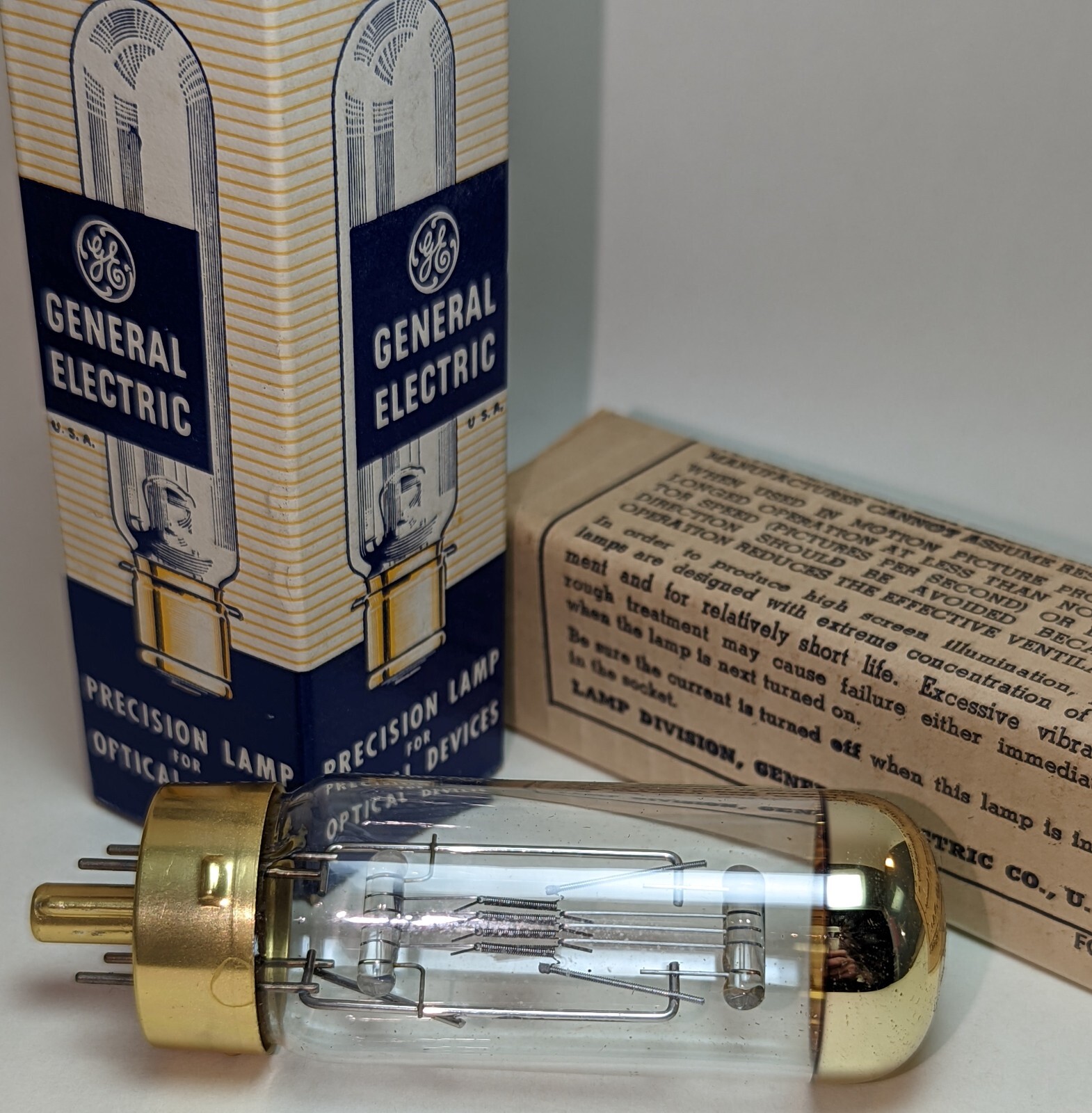GE Precision Lamp for Optical Devices 500W 115-120v Projection Dak Vintage Cool!