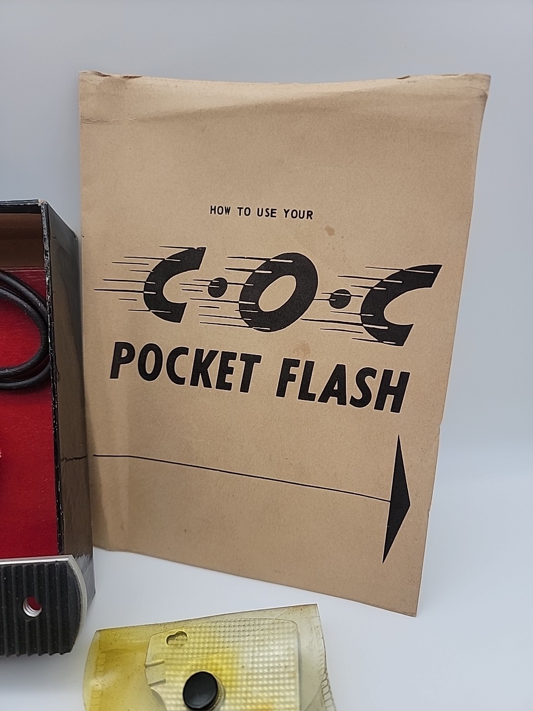 C.O.C Model #PF Pocket Flash with Dual Beam Folding Reflector (With Acc.)
