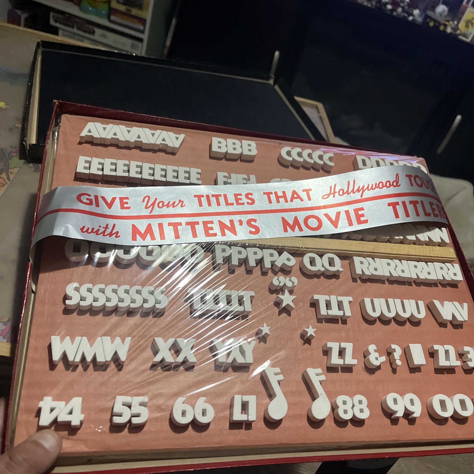 Vintage MITTEN’S Professional Movie Titler 246 Pin-In-Back Letters Original Box