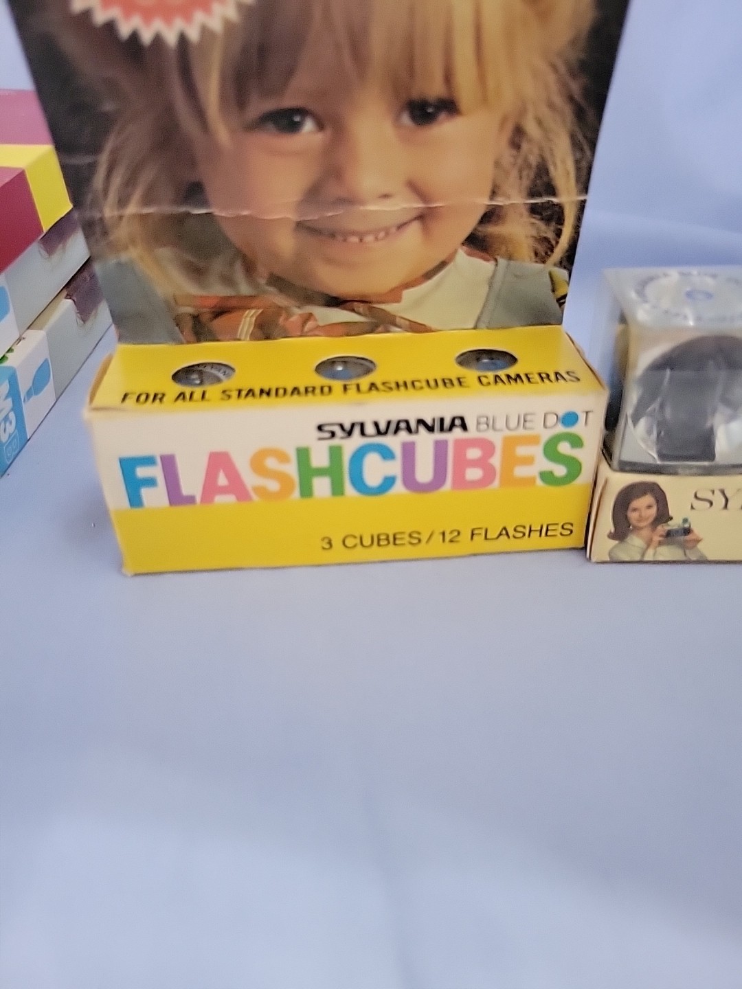 2 Sylvania Blue Dot Flash Cubes For Cameras 3 Pack Unused, 24 Flashes