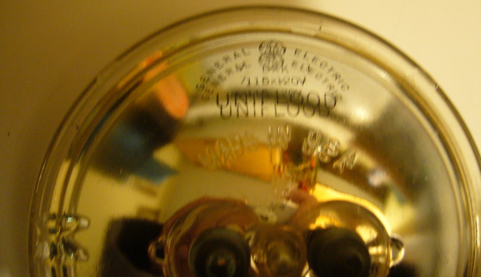 Vintage GE DXK 115-120V Uniflood Sealed Beam Home Movie Lamp