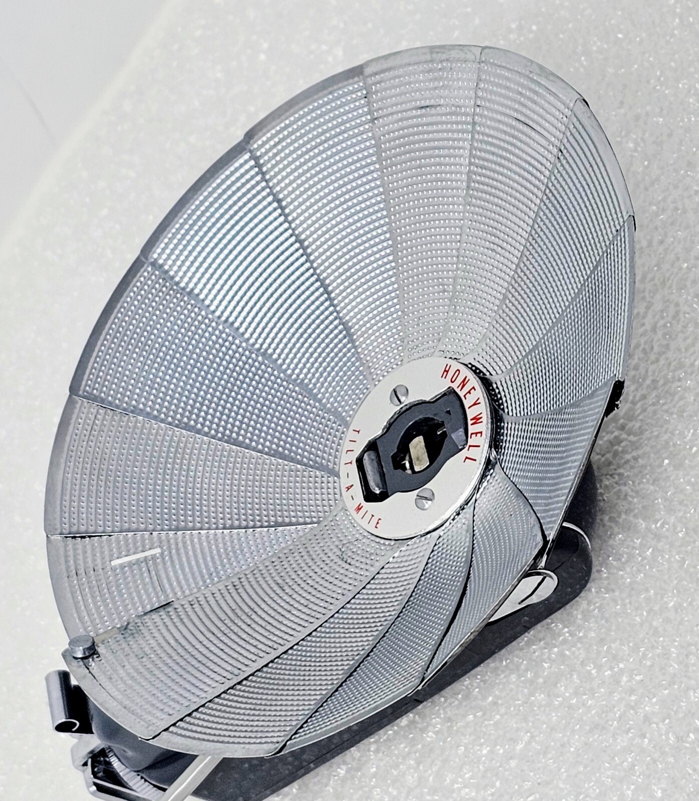 Vintage Honeywell Tilt-A-Mite Camera Flash Collapsible Fan w/ Case Japan