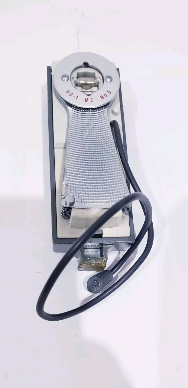 Vintage R & H Multiflector Flash AG-1 M2 No.5